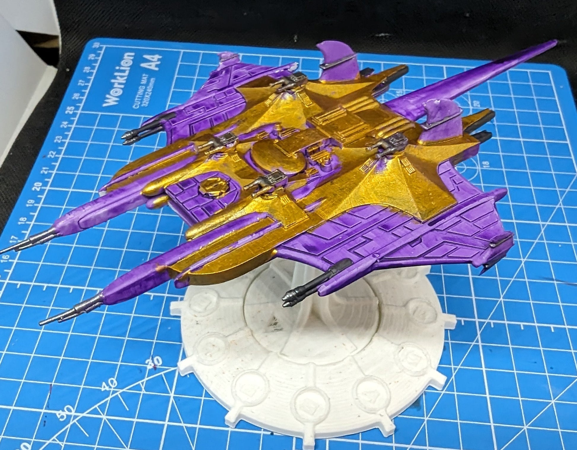 Centauri Primus Battlecruiser for Miniatures games 170mm