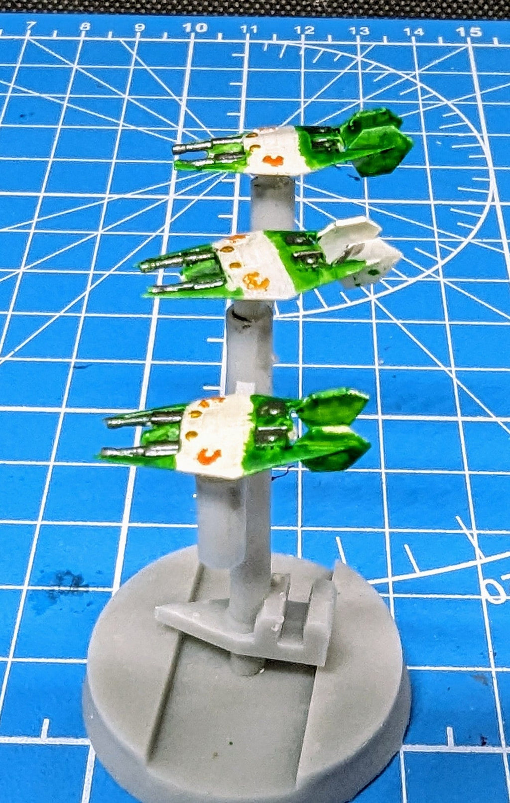 Babylon 5 Narn Frazi Fighter Squadron (6 fighters) for miniatures games like Star wars armada