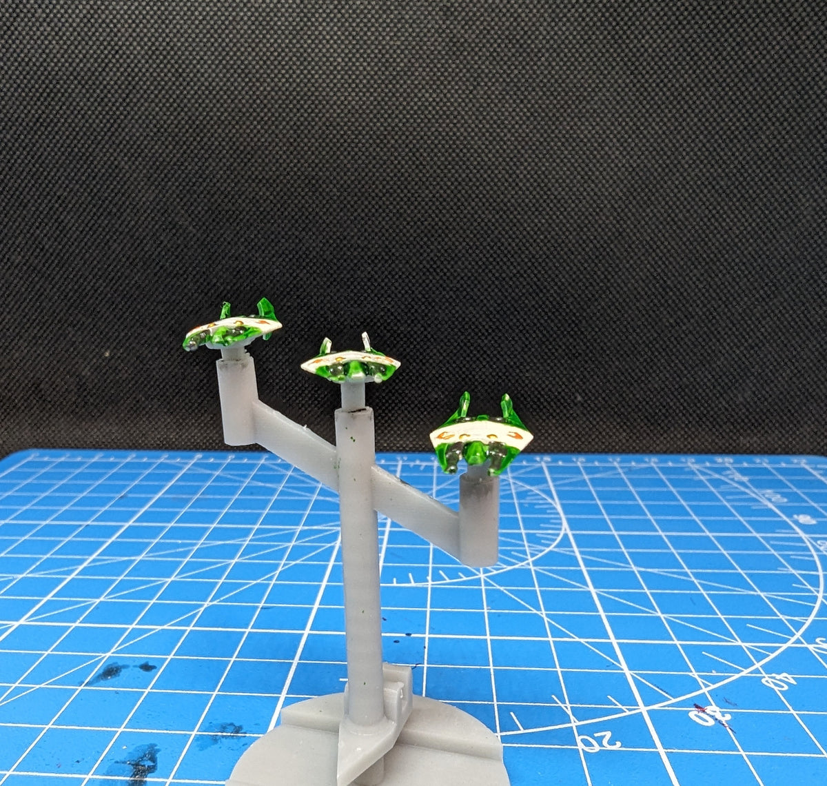 Babylon 5 Narn Frazi Fighter Squadron (6 fighters) for miniatures games like Star wars armada