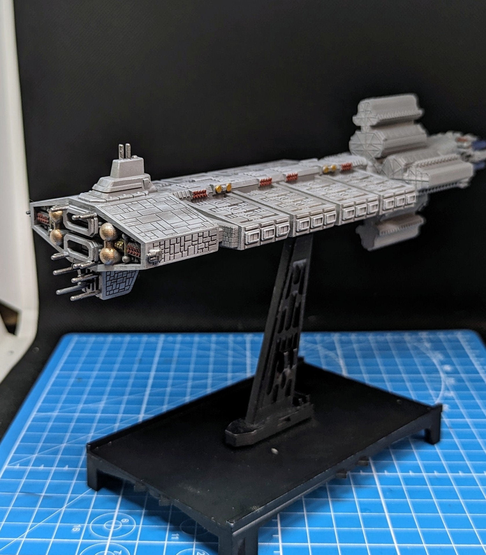 Babylon 5 Earthforce Poseidon class Super Carrier for Star wars armada homebrew or other miniatures games 240mm