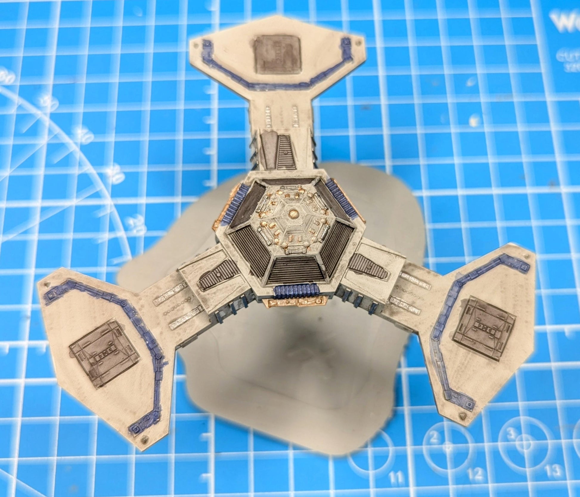 XQ-6 Platform Space Station for Star Wars Armada by Daniel