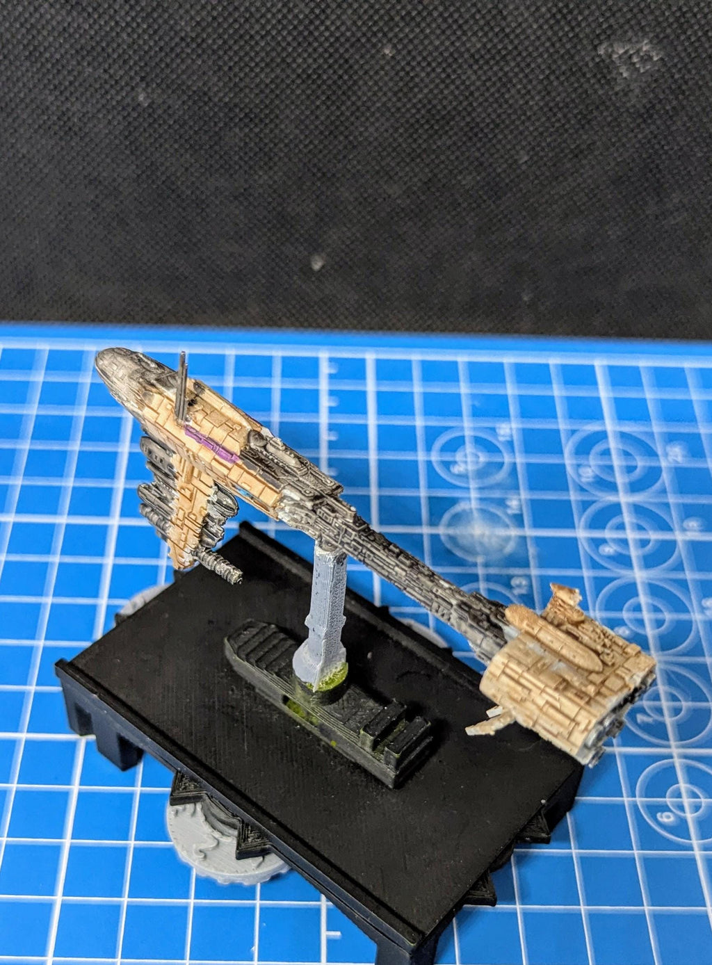 Rebel Nebulon-B EF76 frigate for Star Wars Armada or other miniatures games 89mm