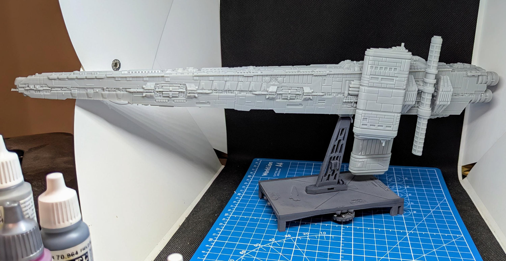 Imperial Arc Hammer Dreadnought: Star Wars Armada Miniature (444mm)
