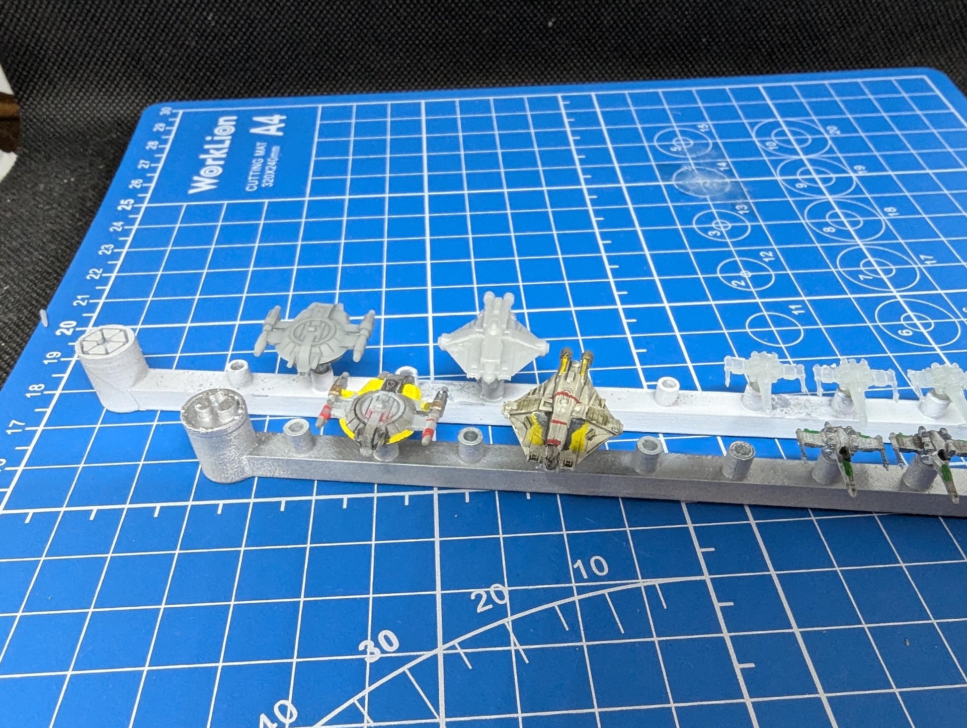 Rebels Fighter Squadron Reinforcement Pack 2 (8) squadrons for Star wars armada or other miniatures games
