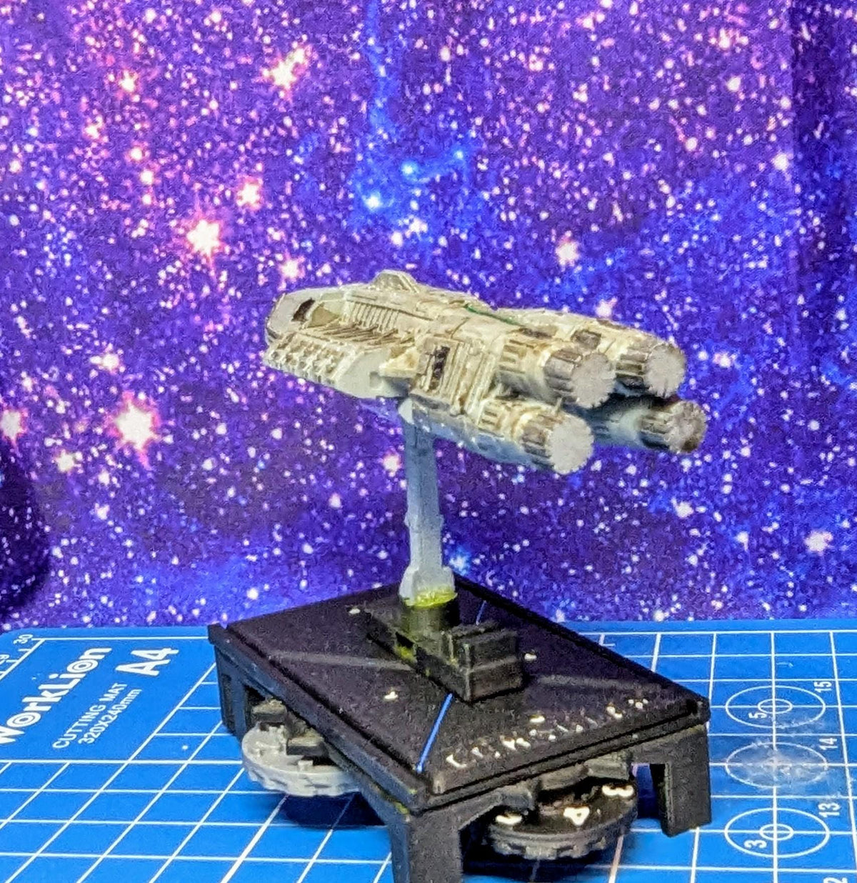 Colonial Minotaur Light Cruiser for starship miniatures games like Onepagerules Warfleets or Armada Nexus 95mm