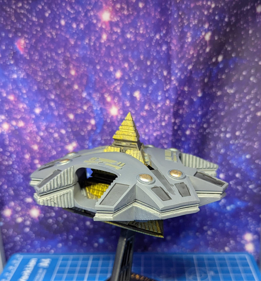 Serpent Empire Pyramid Battlecruiser for Armada Legacy or other Miniatures games 120mm