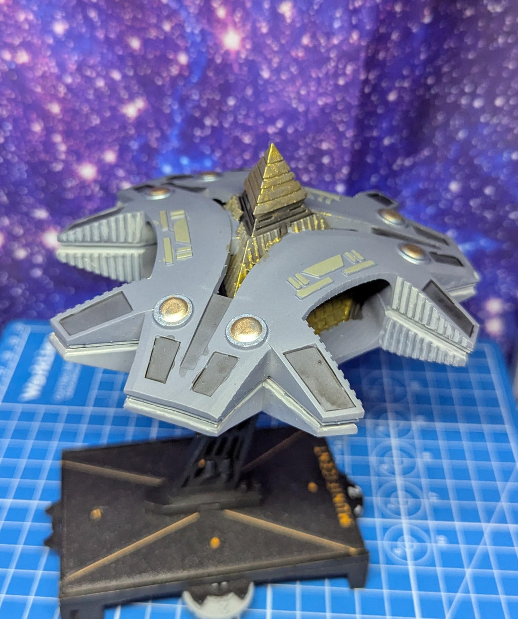 Serpent Empire Pyramid Battlecruiser for Armada Legacy or other Miniatures games 120mm