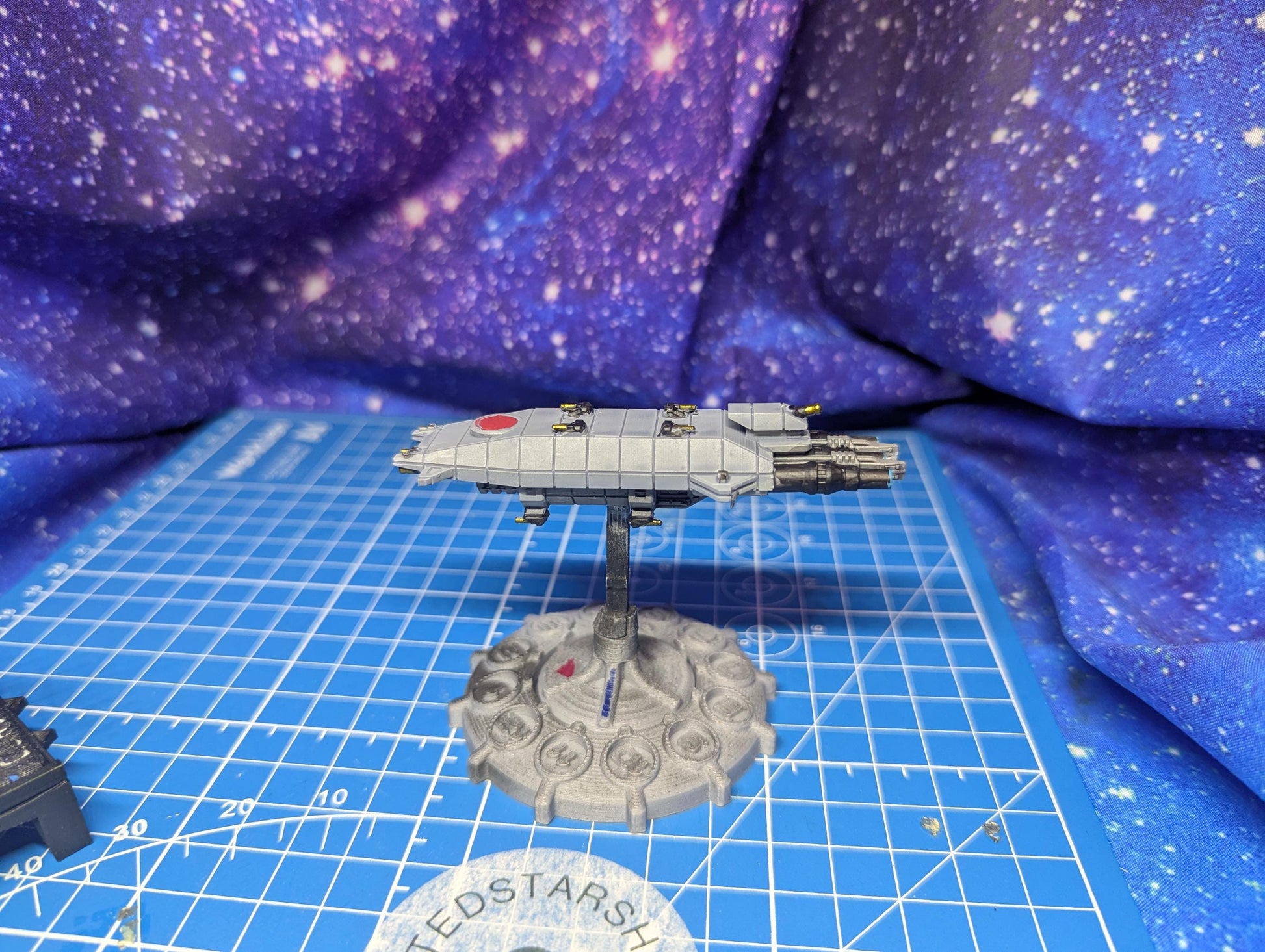 Earthforce Cronos-class Frigate for miniatures games 86mm
