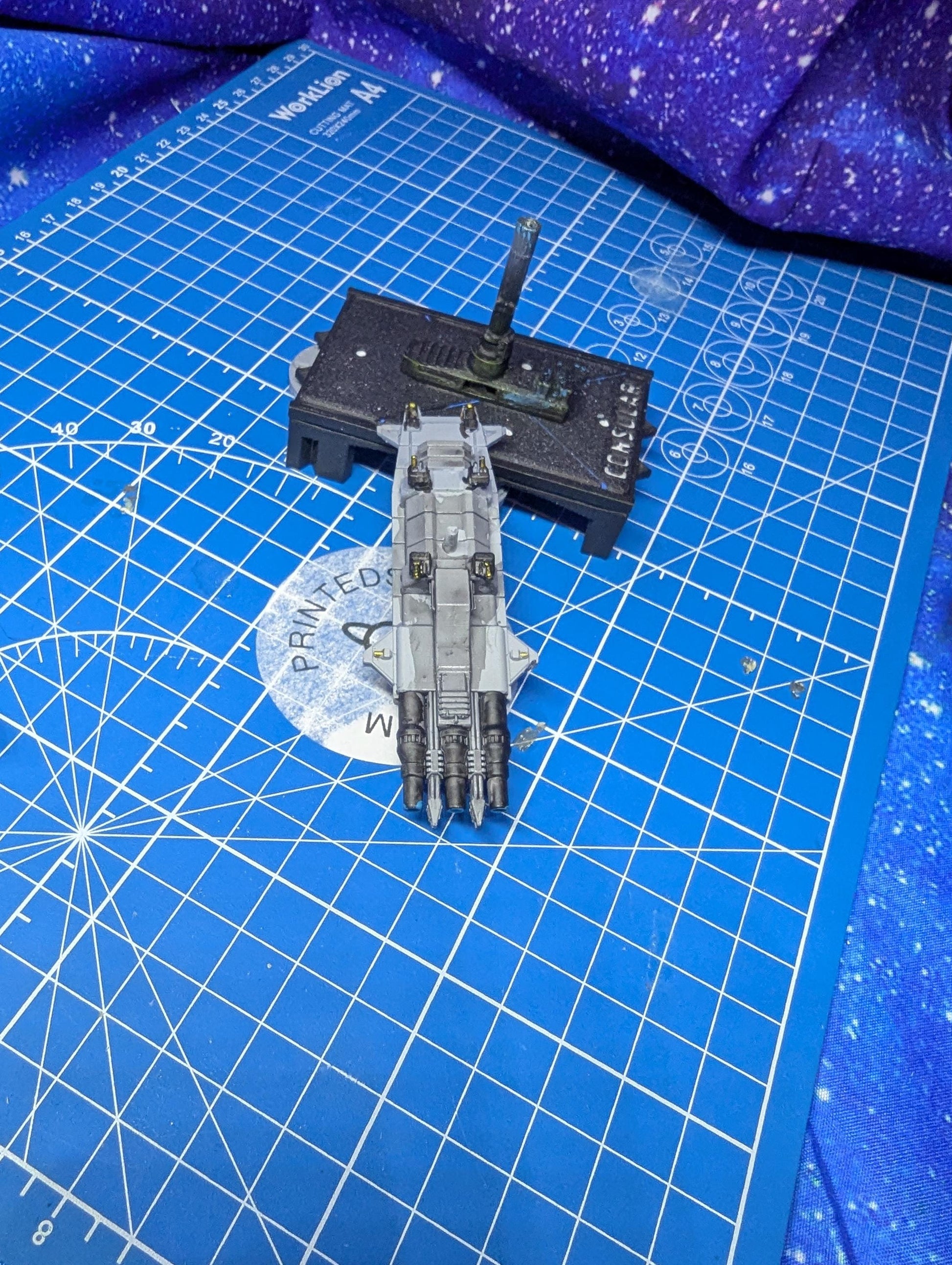 Earthforce Cronos-class Frigate for miniatures games 86mm