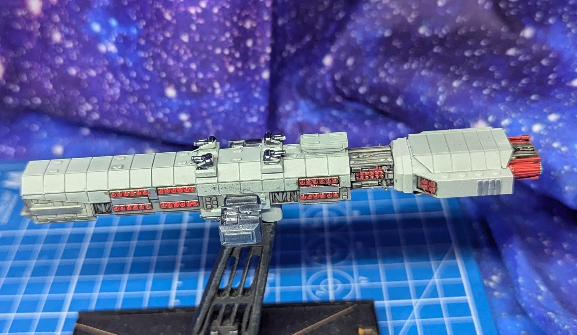Babylon 5 Earthforce Apollo-class Missile Cruiser for miniatures games