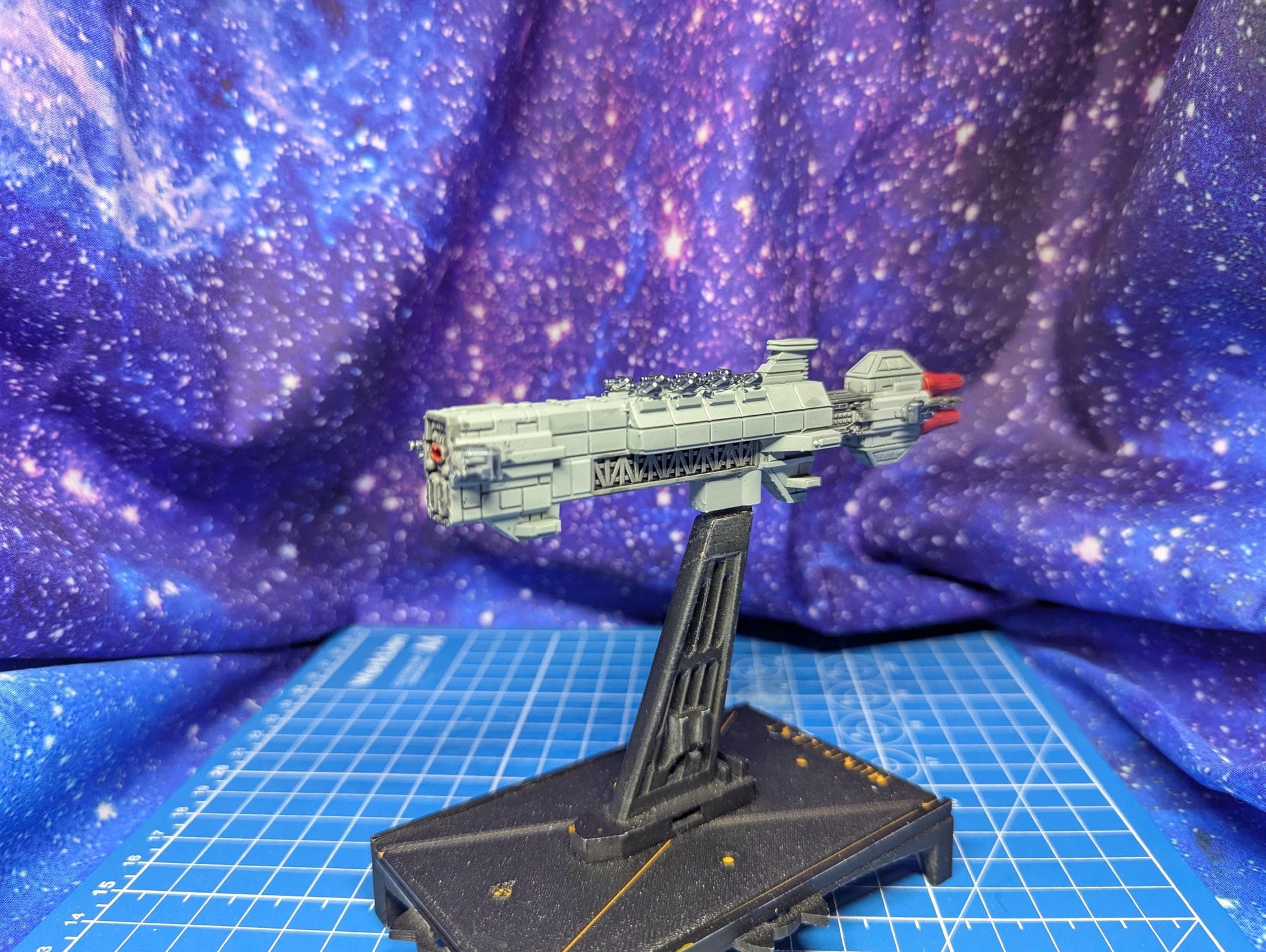 Babylon 5 Earthforce Delphi-class Scout Cruiser for miniatures games