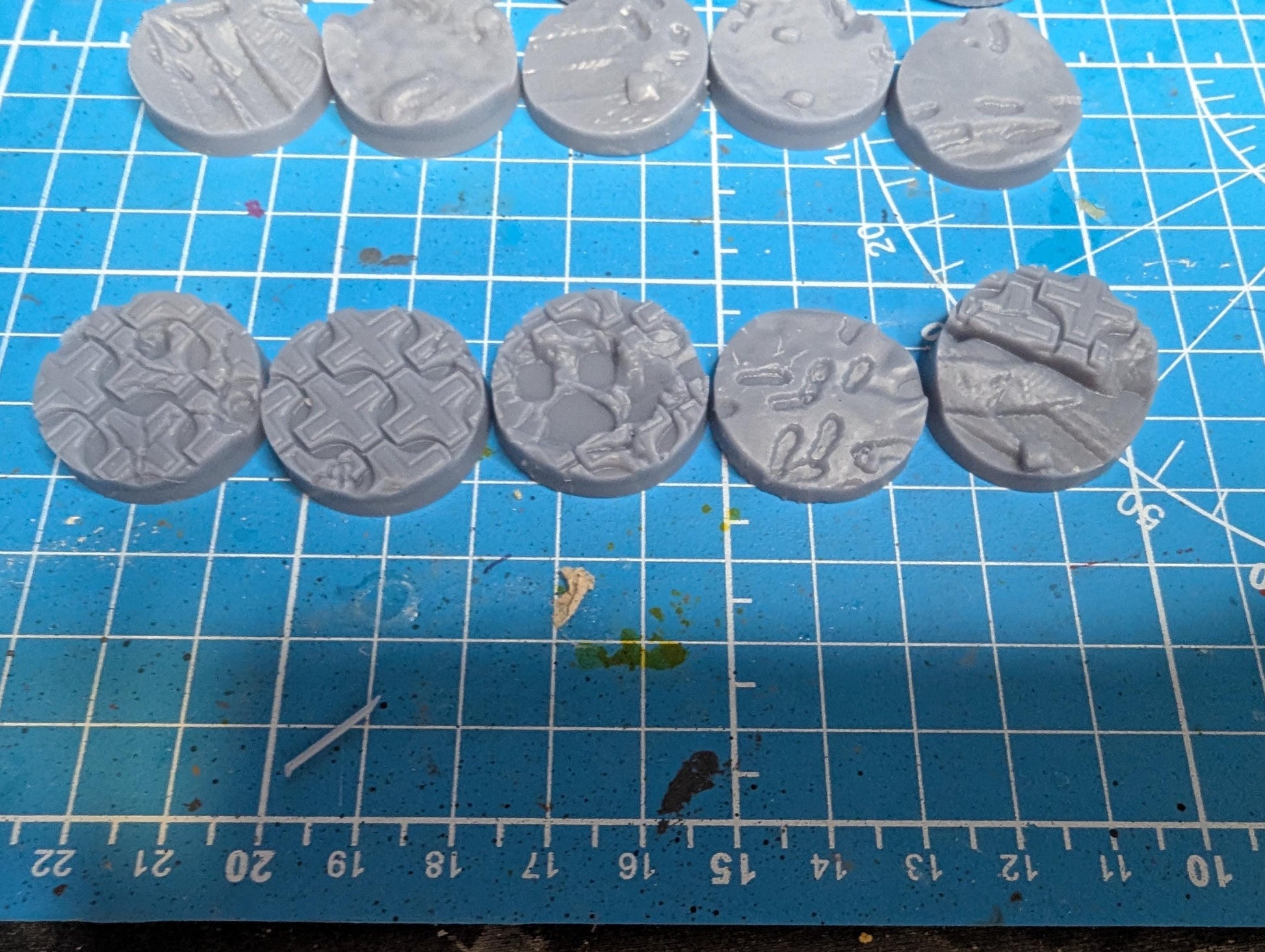 27mm Urban Scenic miniatures base set (20) for legion scale miniatures games.