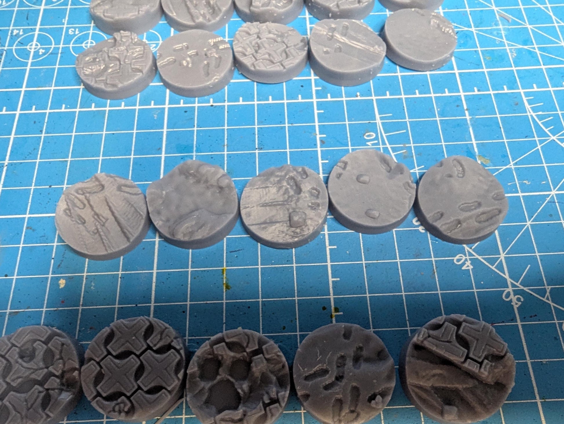 27mm Urban Scenic miniatures base set (20) for legion scale miniatures games.