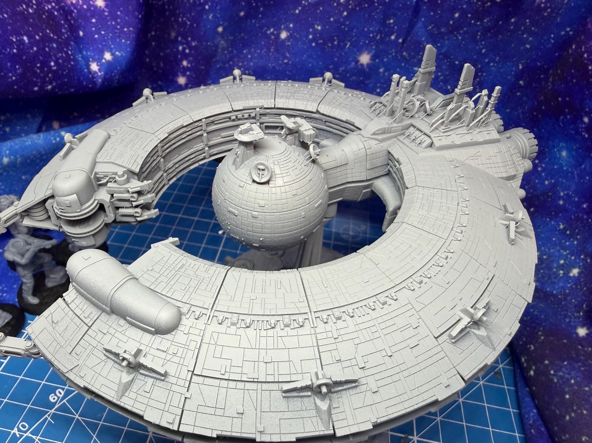 CIS Lucrehulk Droid Control Ship for Star Wars Armada Legacy homebrew 186mm long