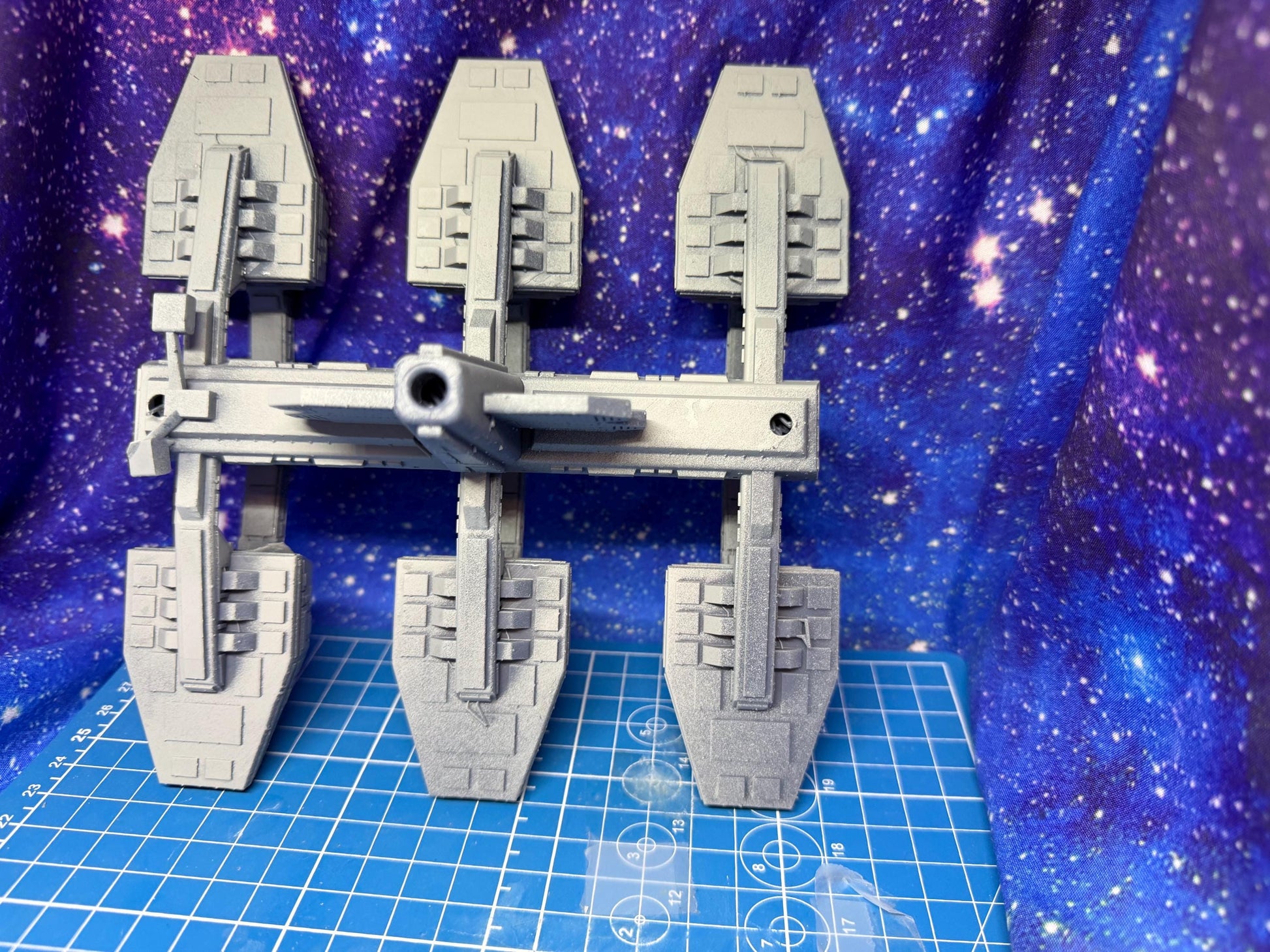 Telgorn Frigate Shipyard Station for Star Wars Armada scale games 173mm