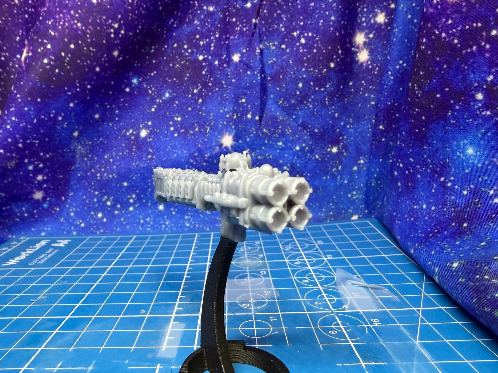 Goth Human Empire Sol Pattern Light Cruiser Kit for Onepagerules Warfleets