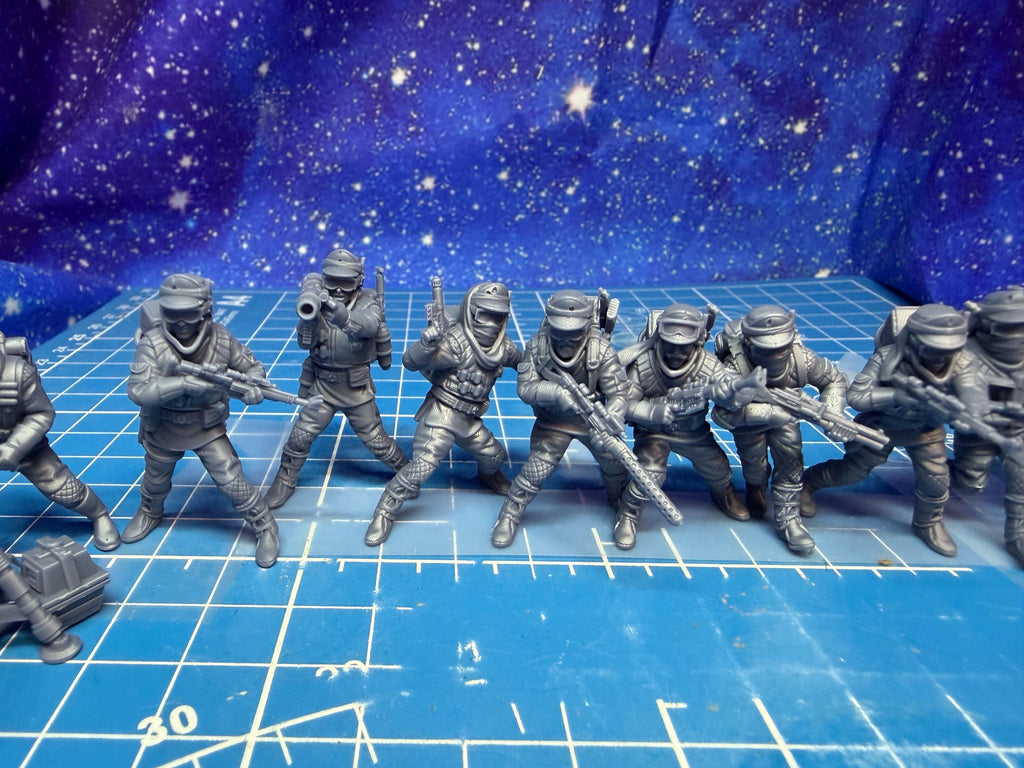 Rebel Alliance Insurgent Cold Weather Troopers: 35mm Miniatures Team (10)Star Wars Legion Proxy