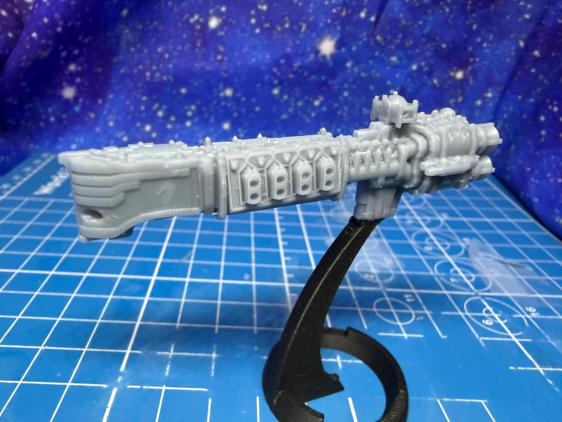 Goth Human Empire Sol Pattern Light Cruiser Kit for Onepagerules Warfleets