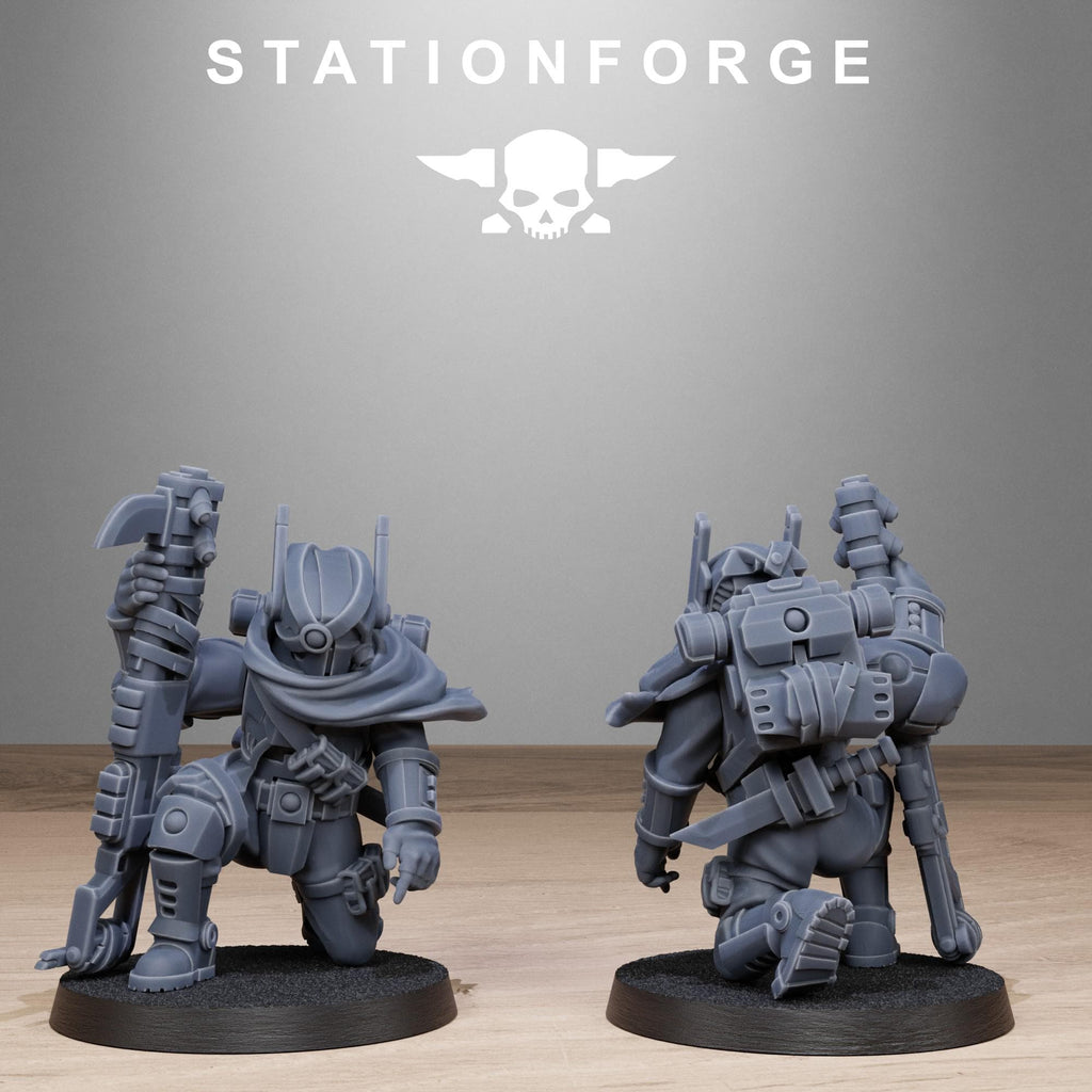 Tarion Hunters Squad pack from StationForge 32mm scale (12 Pack)