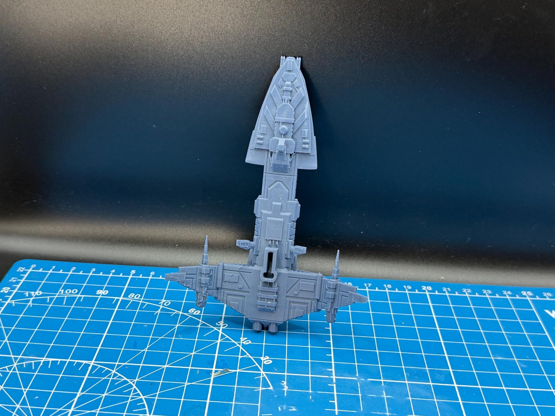 New Republic Majestic-Class Heavy Cruiser for Star Wars Armada scale games 122mm