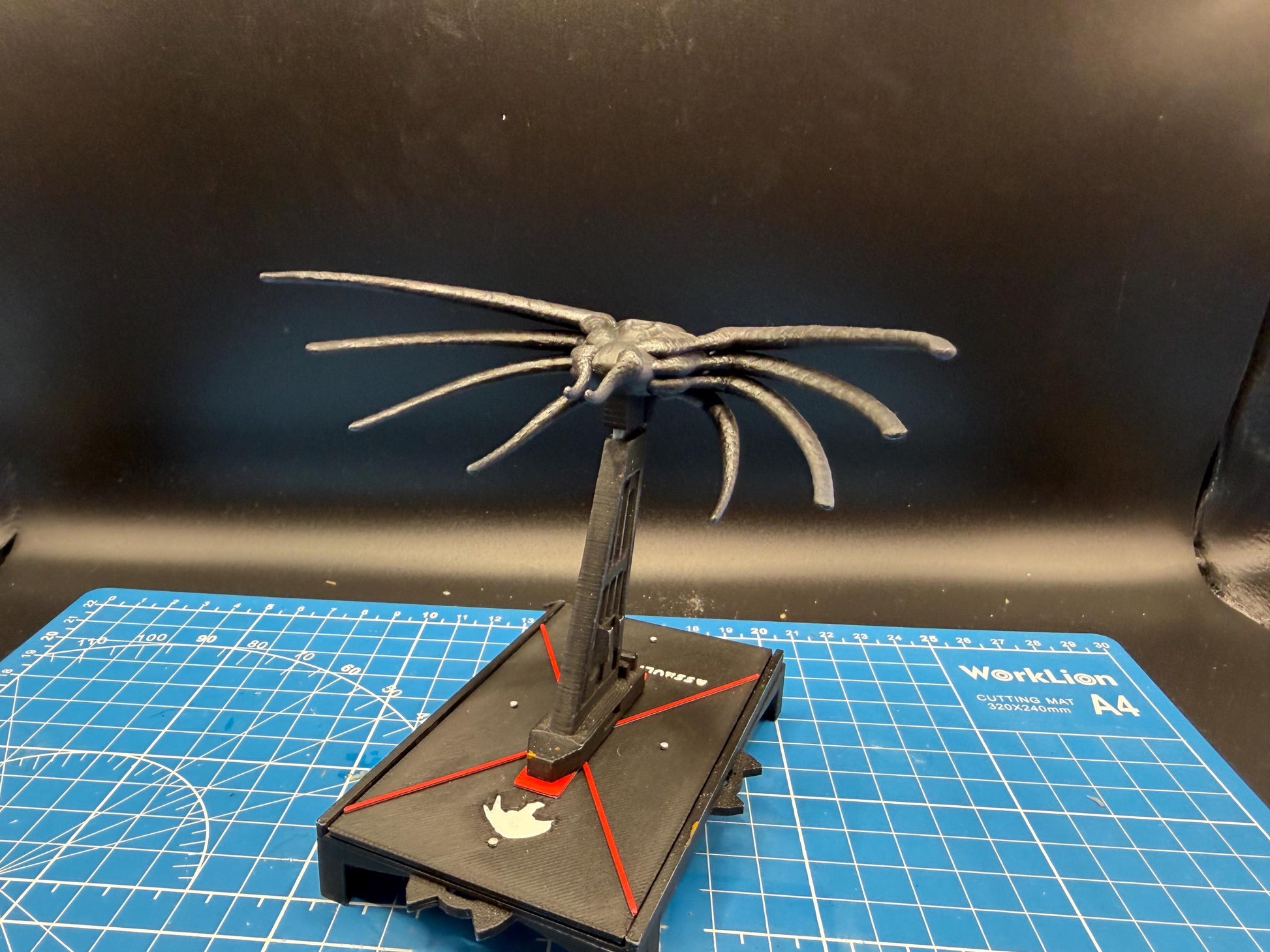 Babylon 5 Shadow Battlecrab Juvenile Cruiser of Star Wars Armada Homebrew games 170mm wingspan