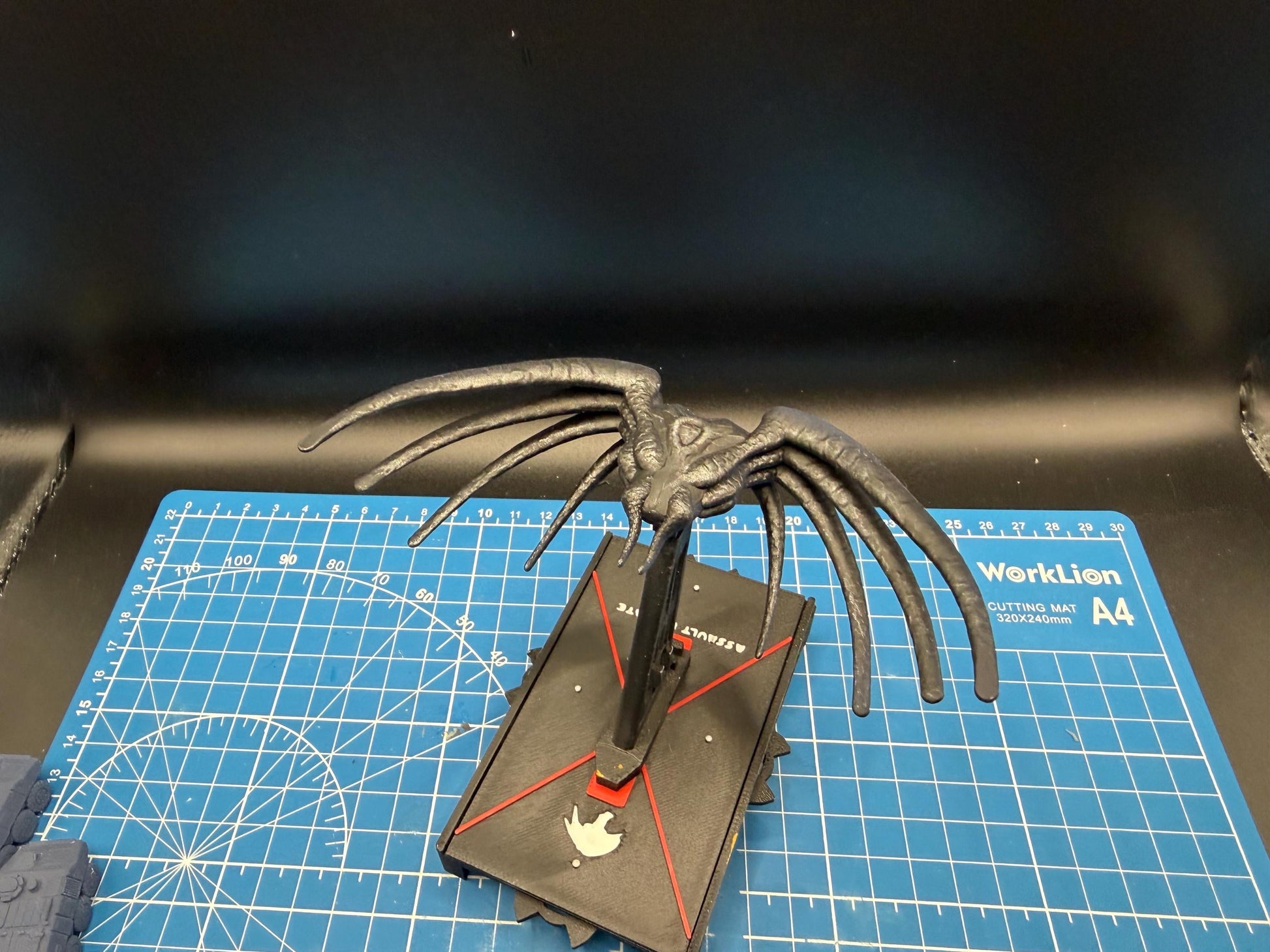 Babylon 5 Shadow Battlecrab Juvenile Cruiser of Star Wars Armada Homebrew games 170mm wingspan