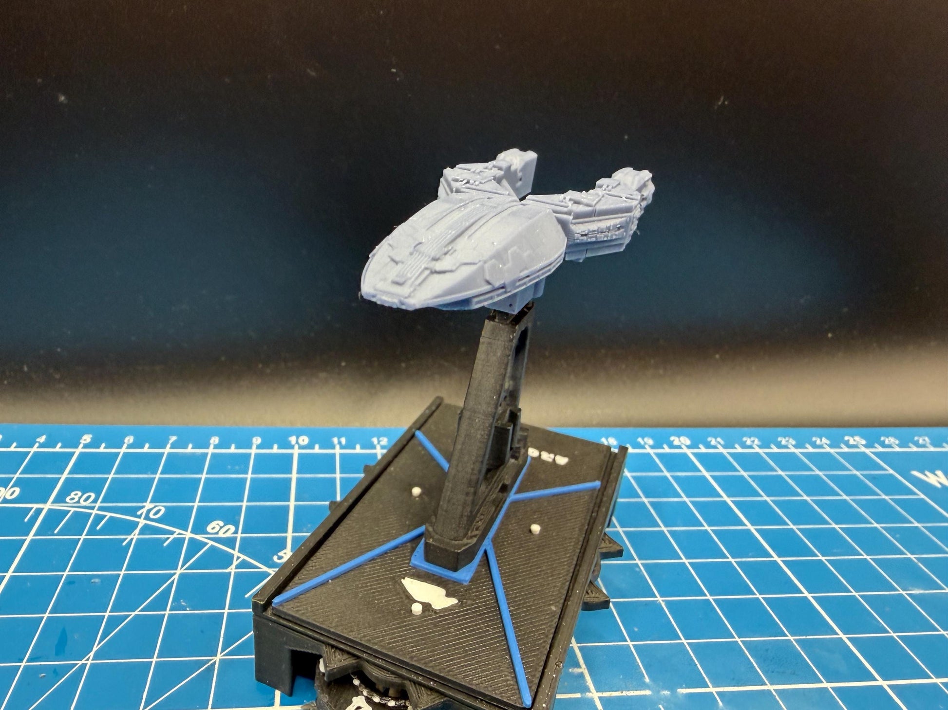 Colonial Defender gunstar for starship miniatures games 100mm