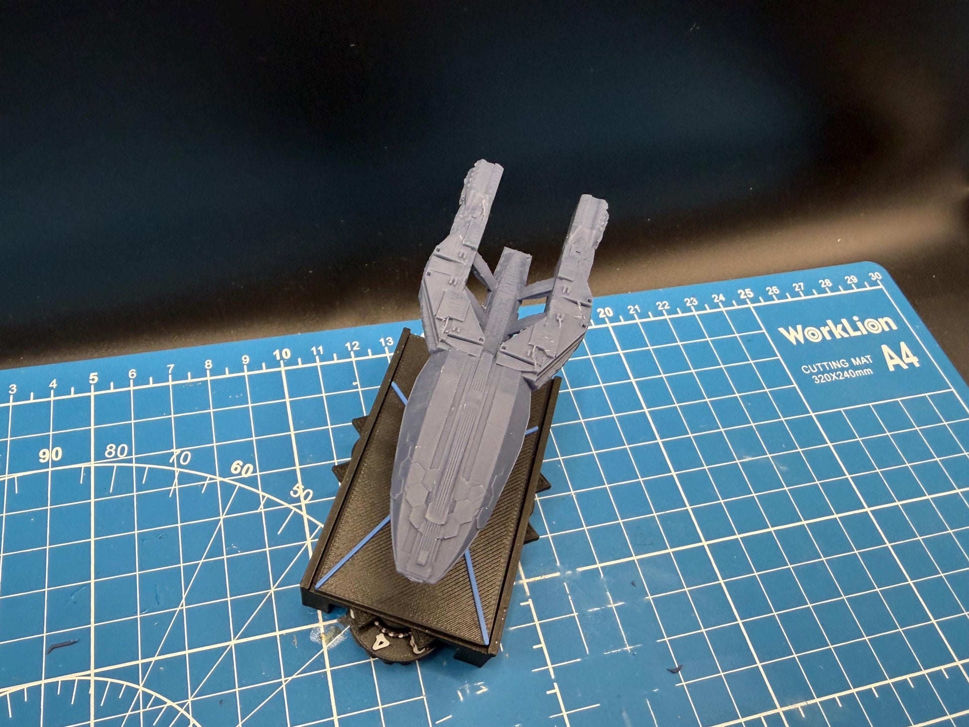 Colonial Defender gunstar for starship miniatures games 100mm