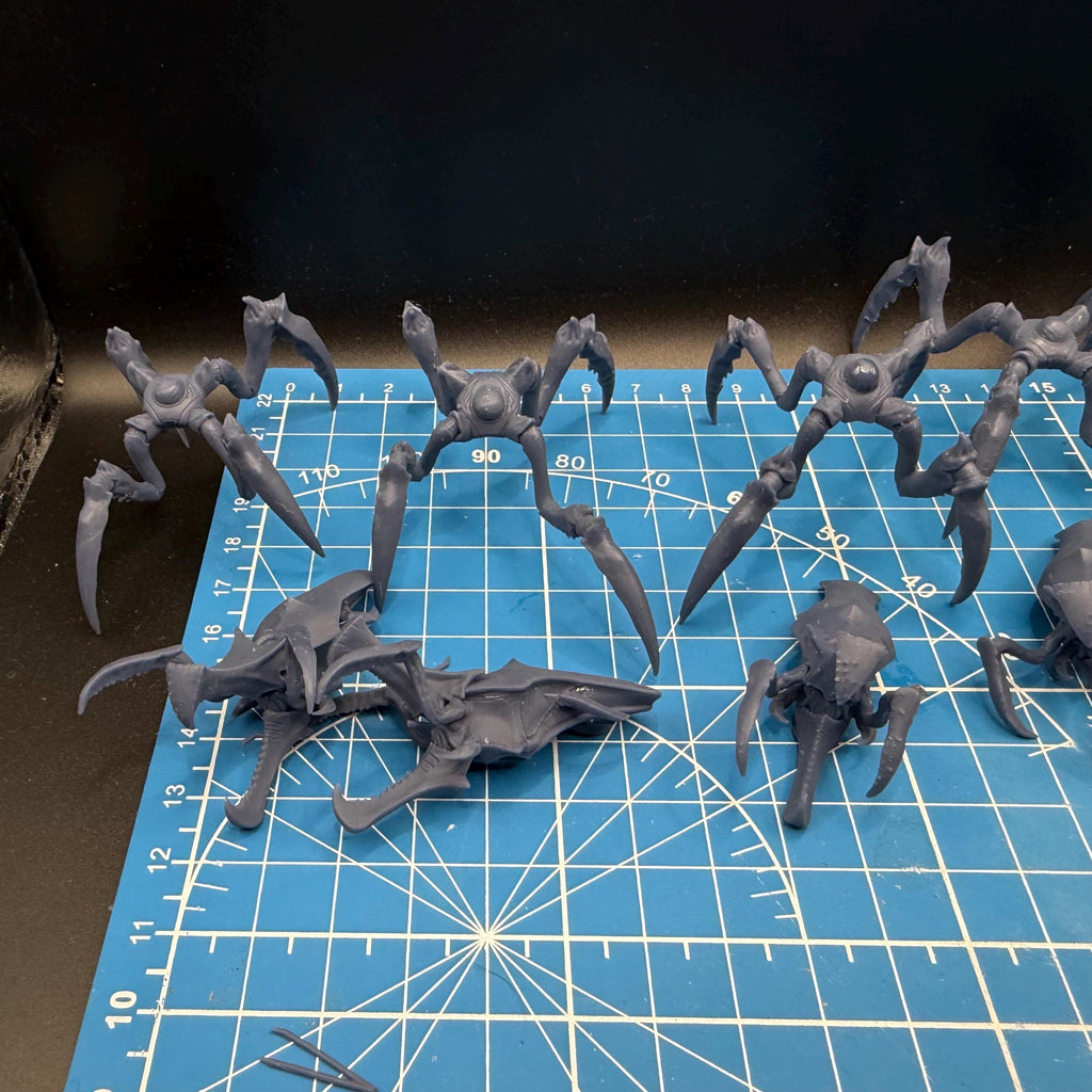 Klendathu Arachnid Warriors kit (8) for Star Wars Legion proxies, Grimdark Future scale games 35mm