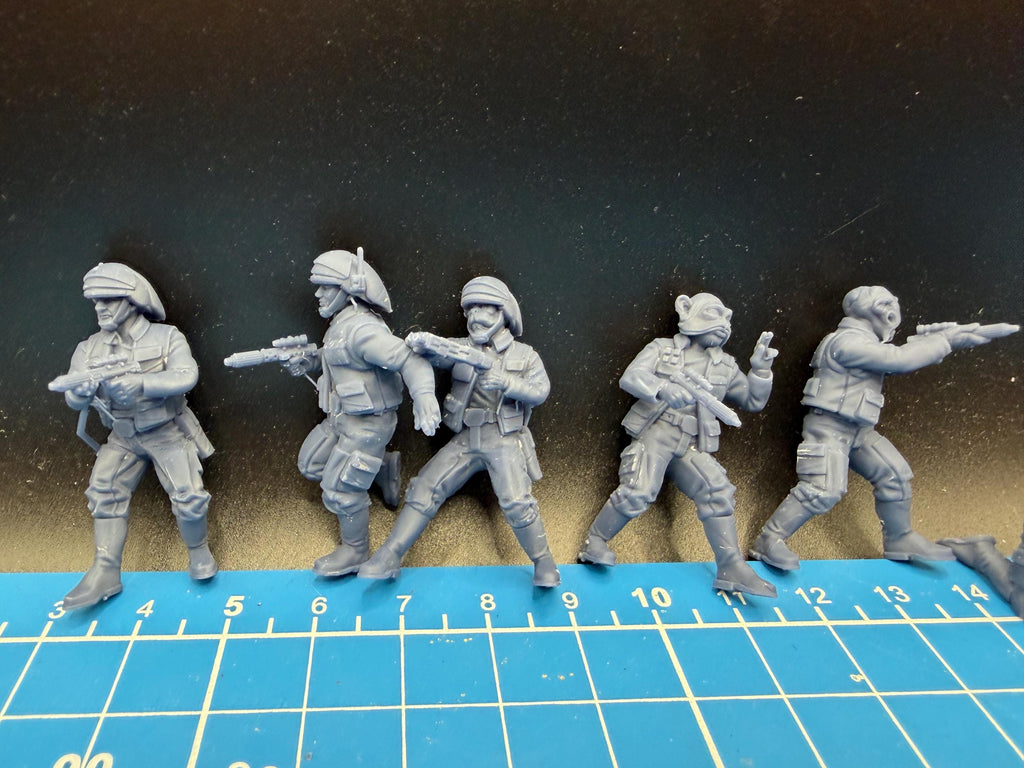 Rebel Insurgent Navy Troopers (12): 35mm Miniatures for Star Wars Legion