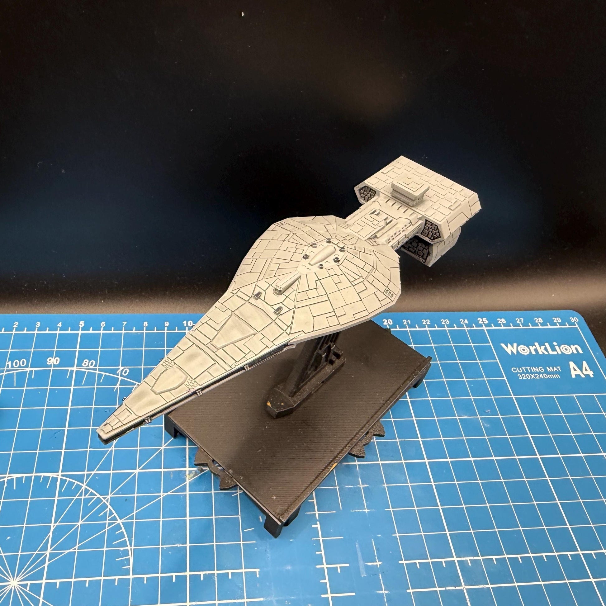 Dark Empire Modular Taskforce Cruiser for Star Wars Armada scale games 157mm