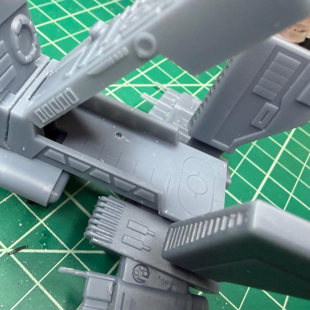 Kyle Katarns “Moldy Crow” Micro Galaxy Scale playset