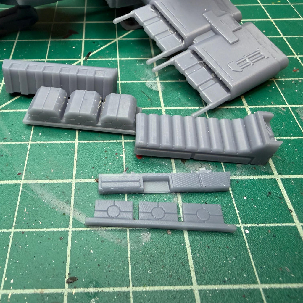 Kyle Katarns “Moldy Crow” Micro Galaxy Scale playset