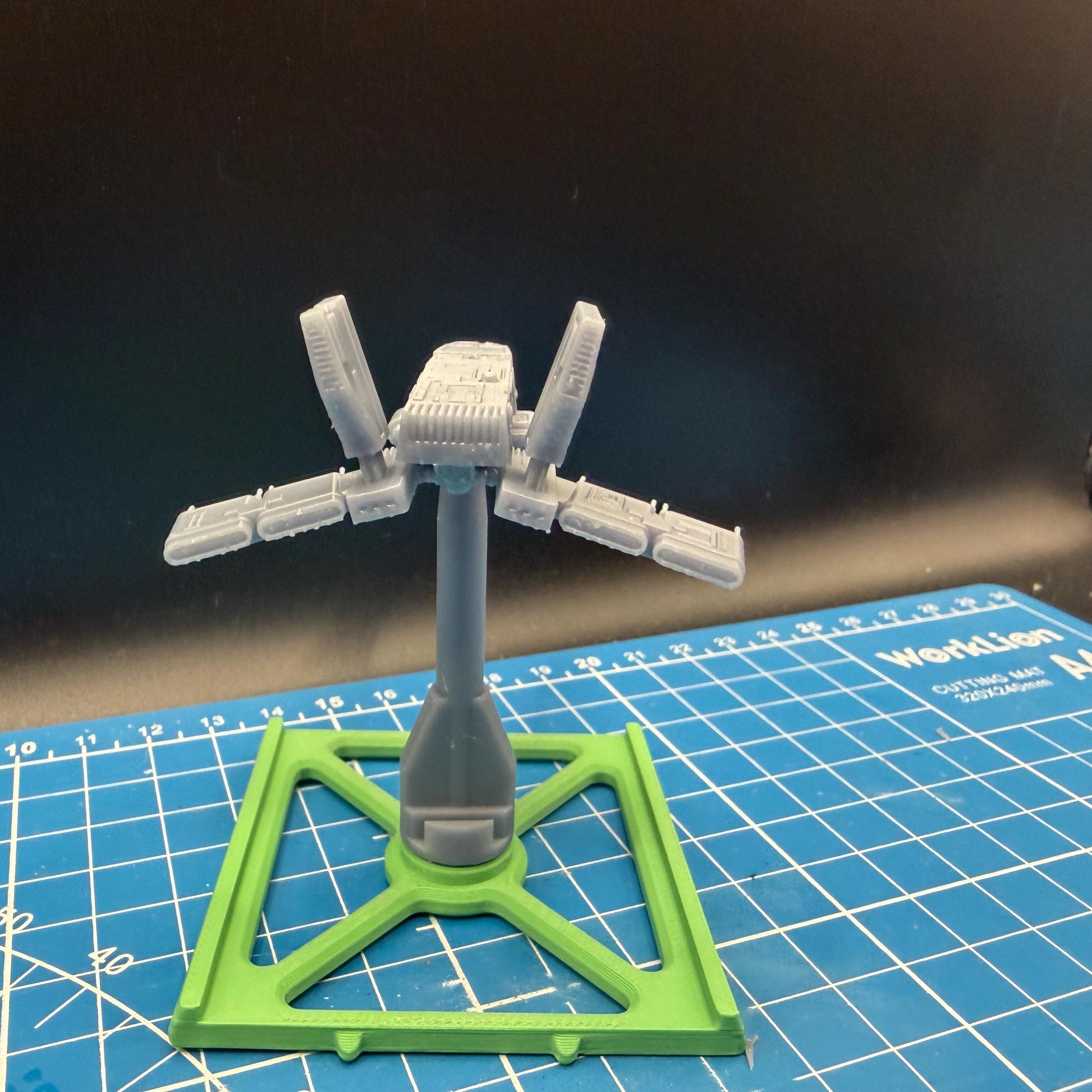 XW scale HWK-290 “Moldy Crow “for Star wars Xwing scale gaming 1/270