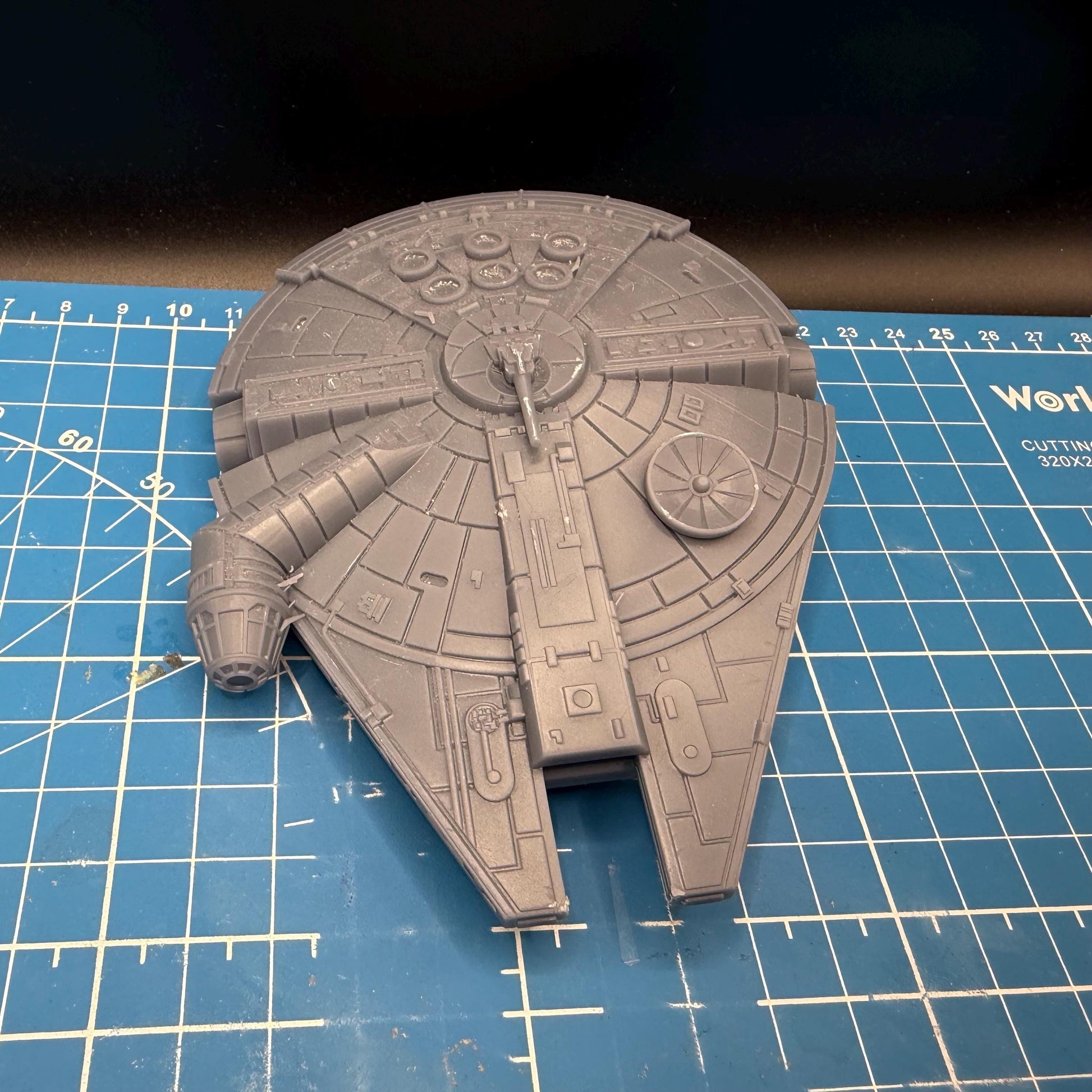XW scale YT-1300 Millennium Falcon “Solo” transport for Star wars Xwing scale gaming 1/270