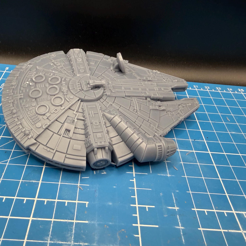 XW scale YT-1300 Millennium Falcon “Original Trilogy” transport for Star wars Xwing scale gaming 1/270