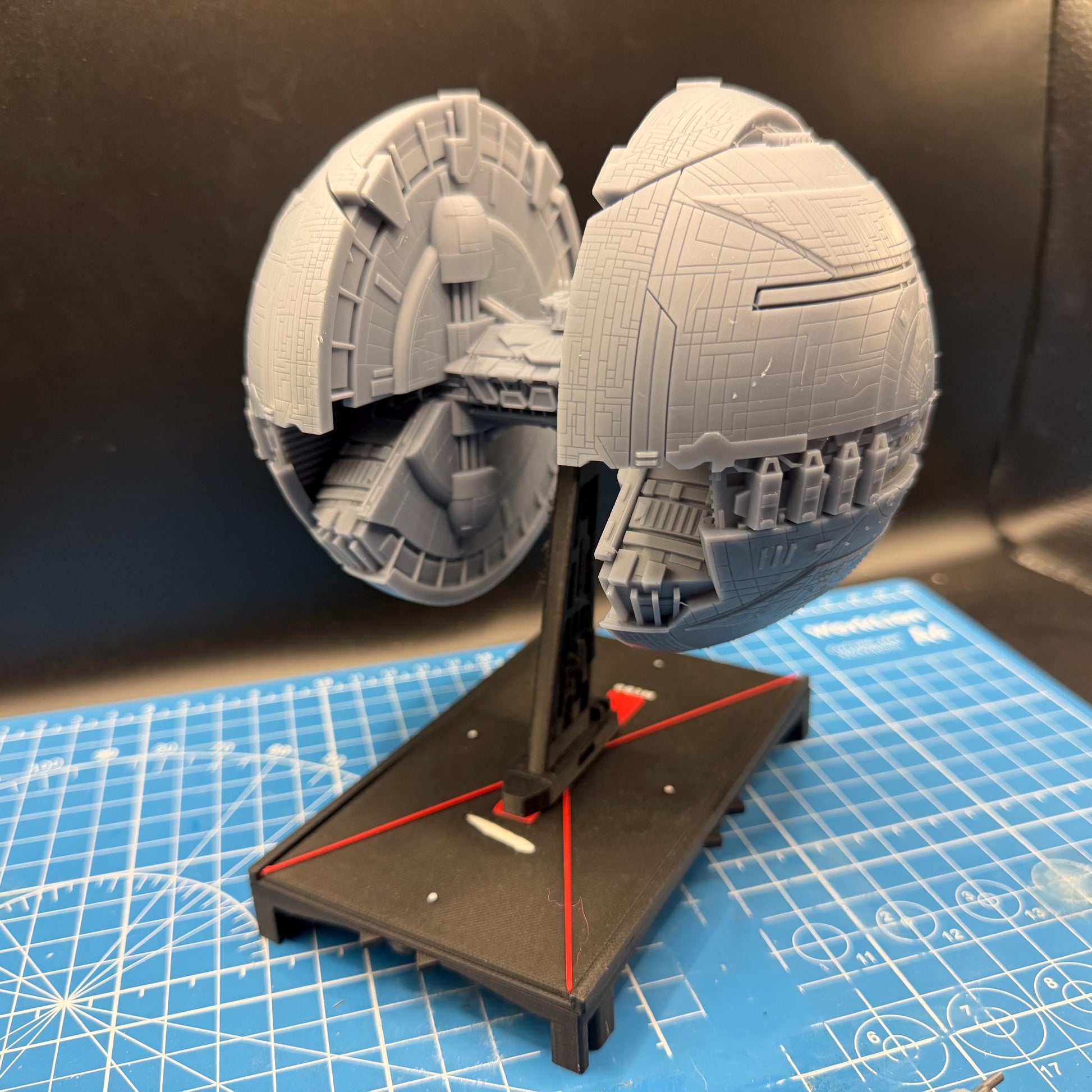 CIS DH-Omni Seperatist Supply Ship for Star Wars Armada scale games 165mm wide