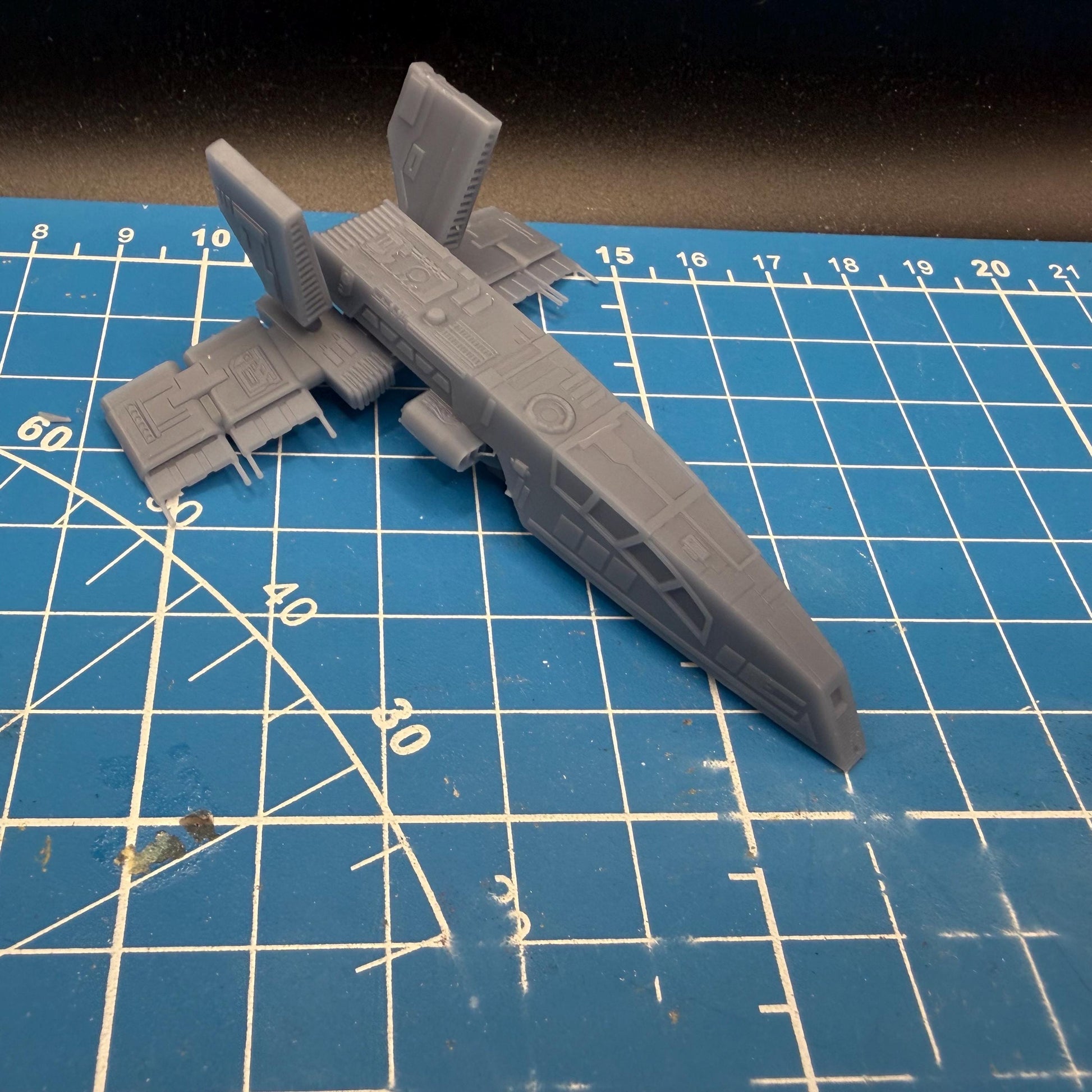 XW scale HWK-290 “Moldy Crow “for Star wars Xwing scale gaming 1/270