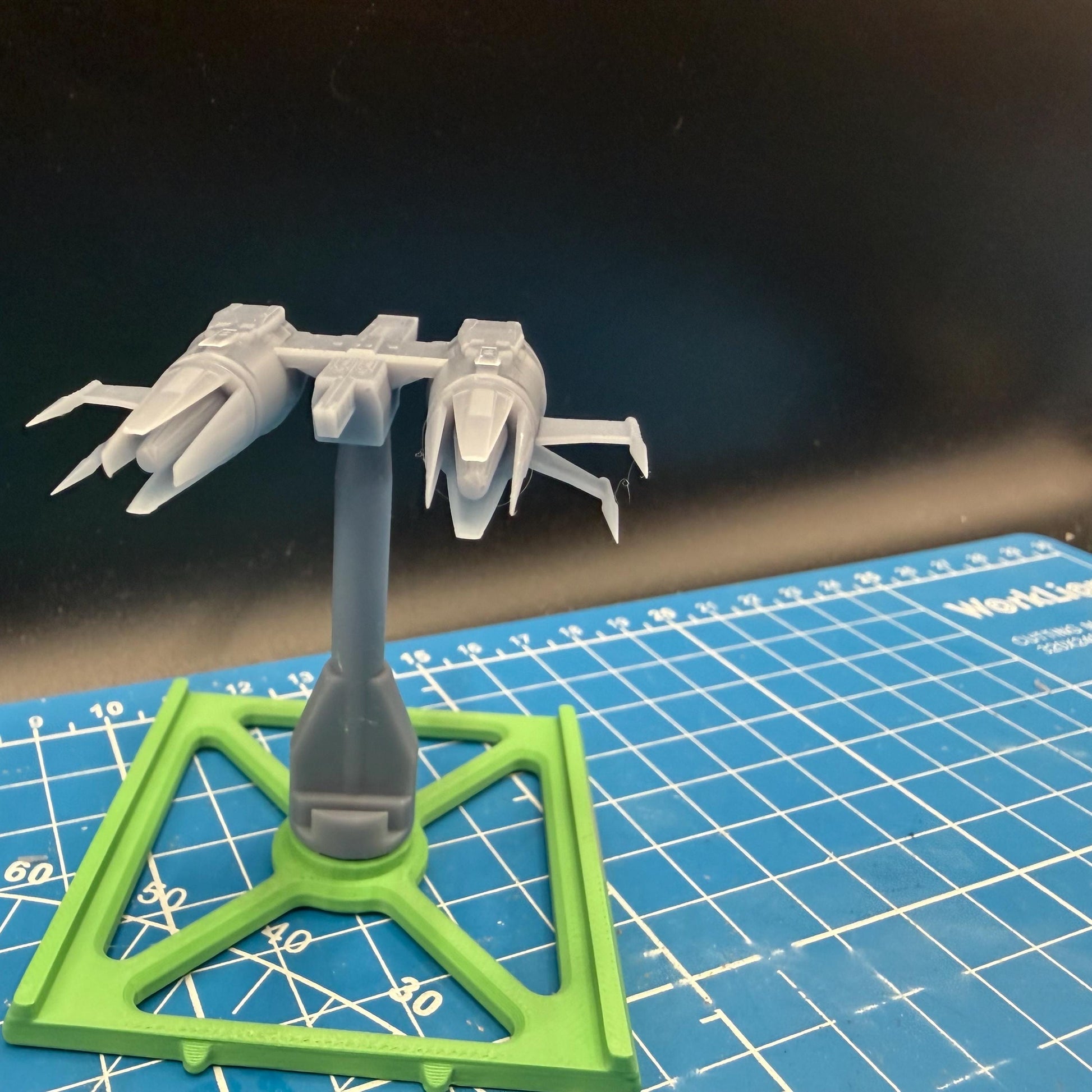 XW scale “Ravens Claw “ Fast Courier for Star wars Xwing scale gaming 1/270