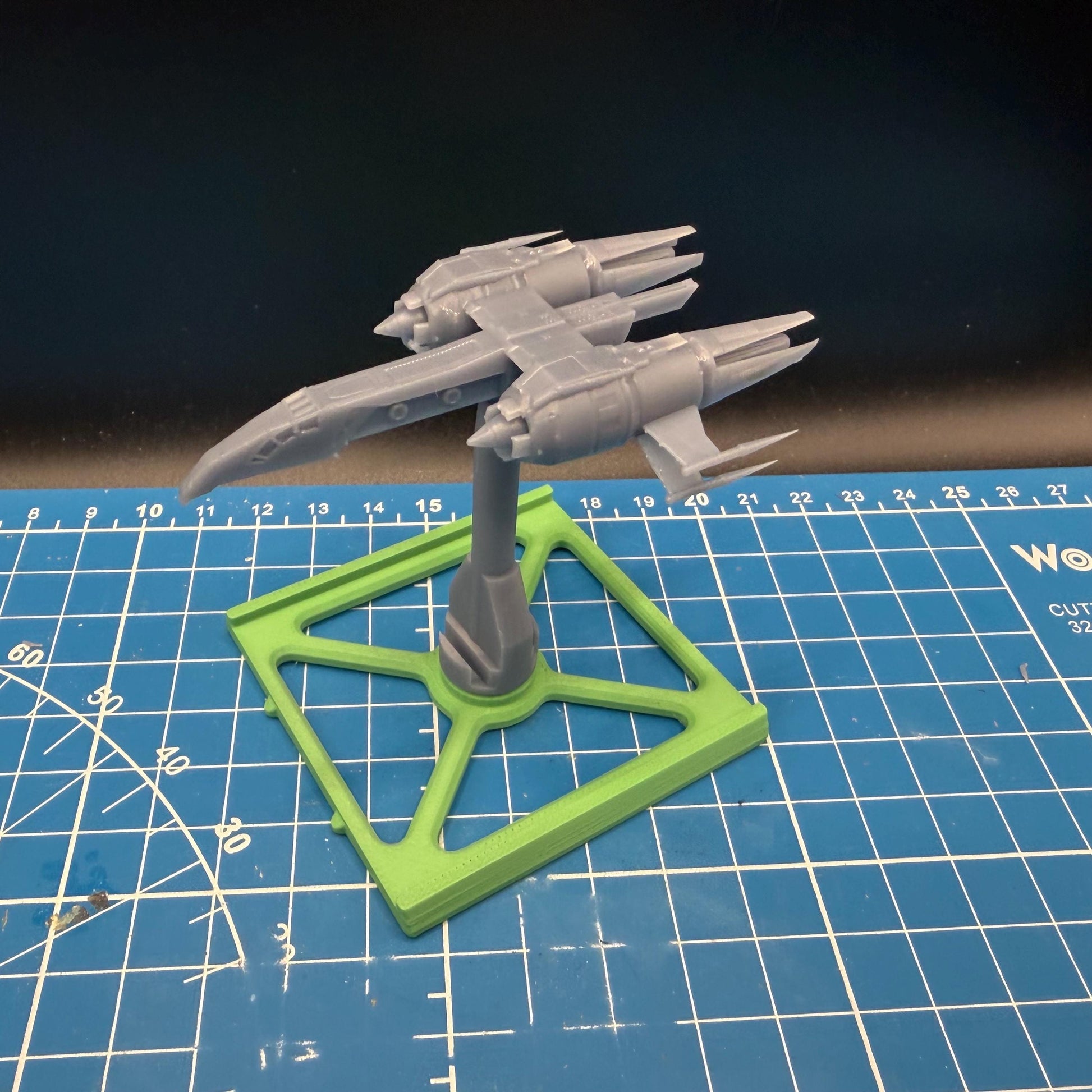 XW scale “Ravens Claw “ Fast Courier for Star wars Xwing scale gaming 1/270