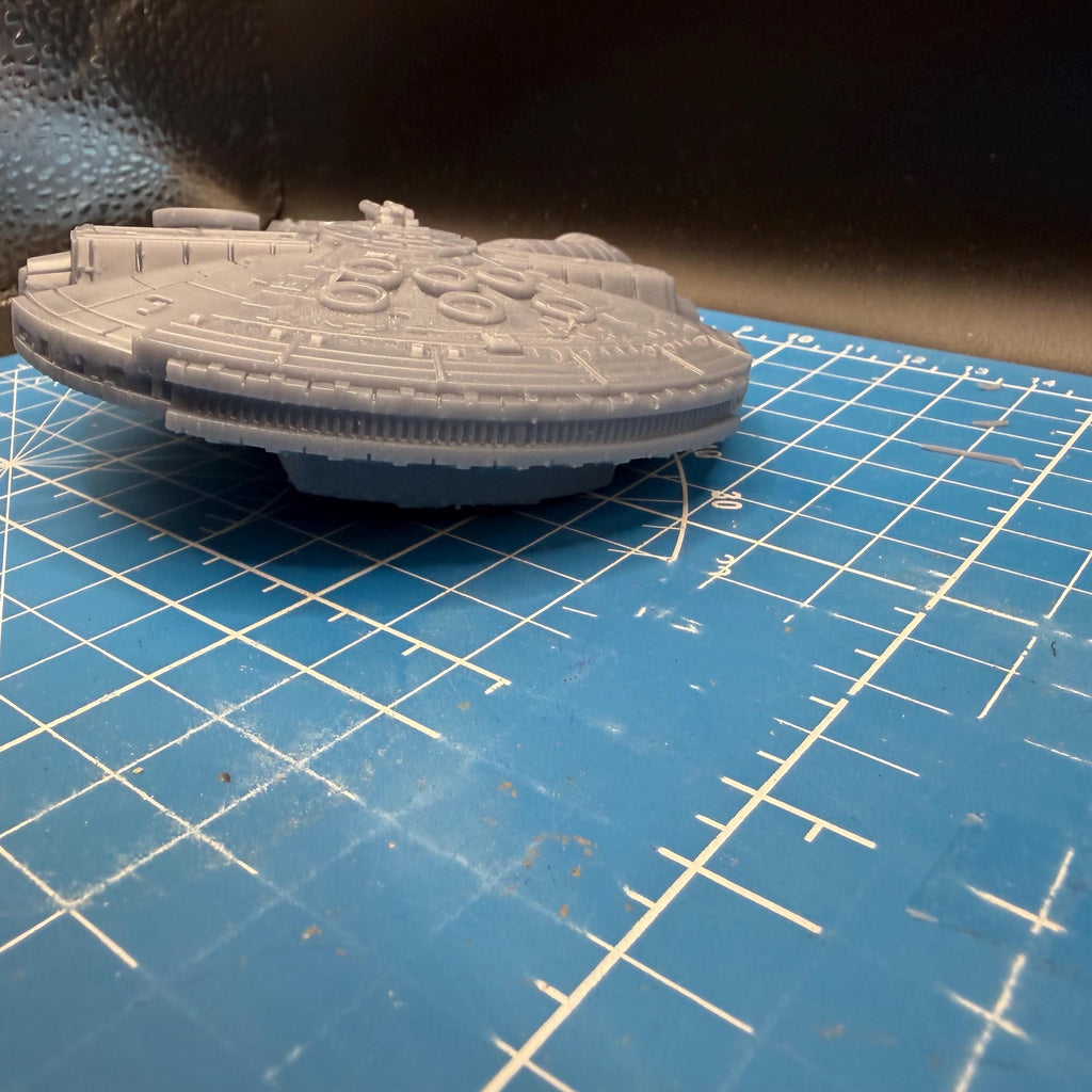 XW scale YT-1300 Millennium Falcon “Solo” transport for Star wars Xwing scale gaming 1/270