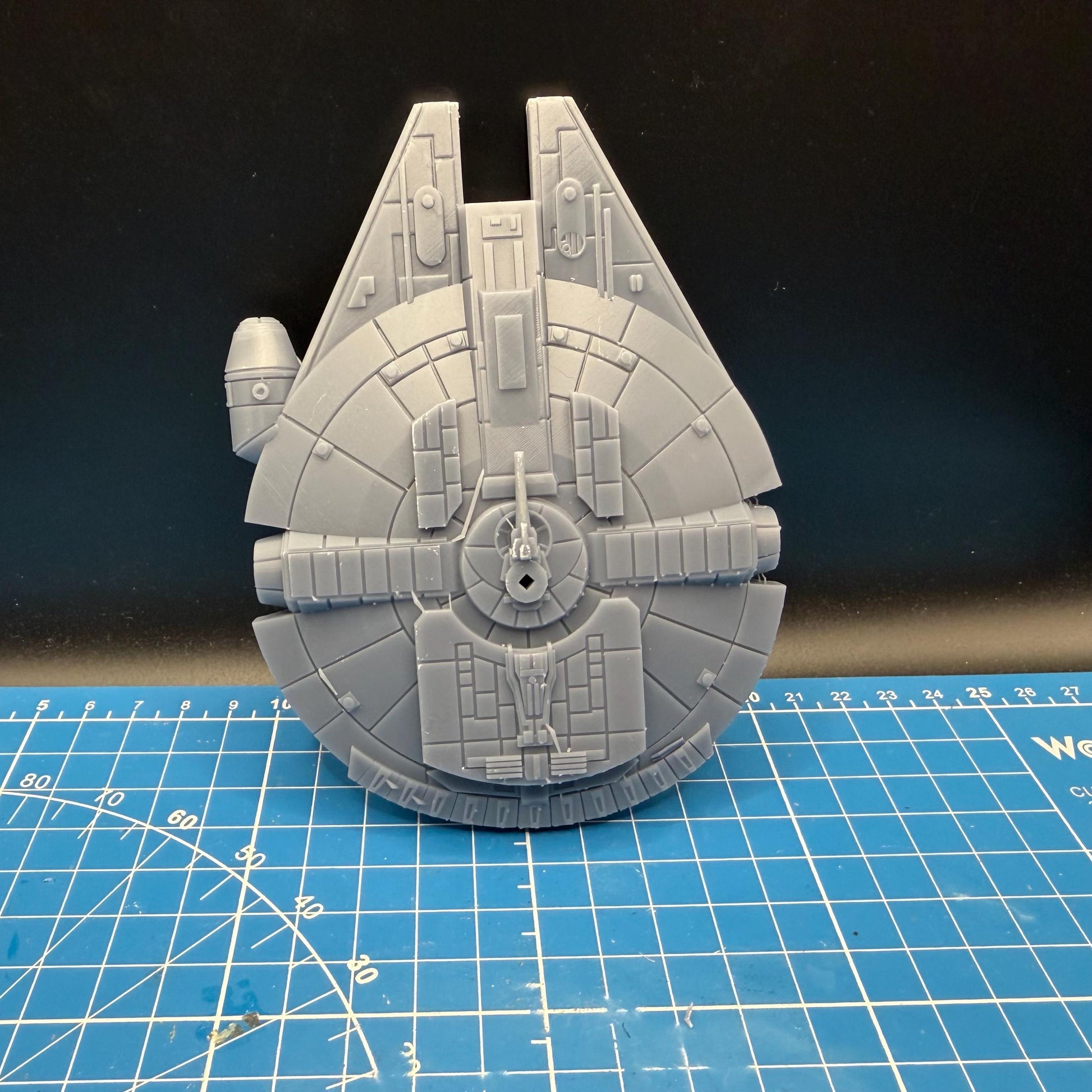 XW scale YT-1300 Millennium Falcon “Solo” transport for Star wars Xwing scale gaming 1/270