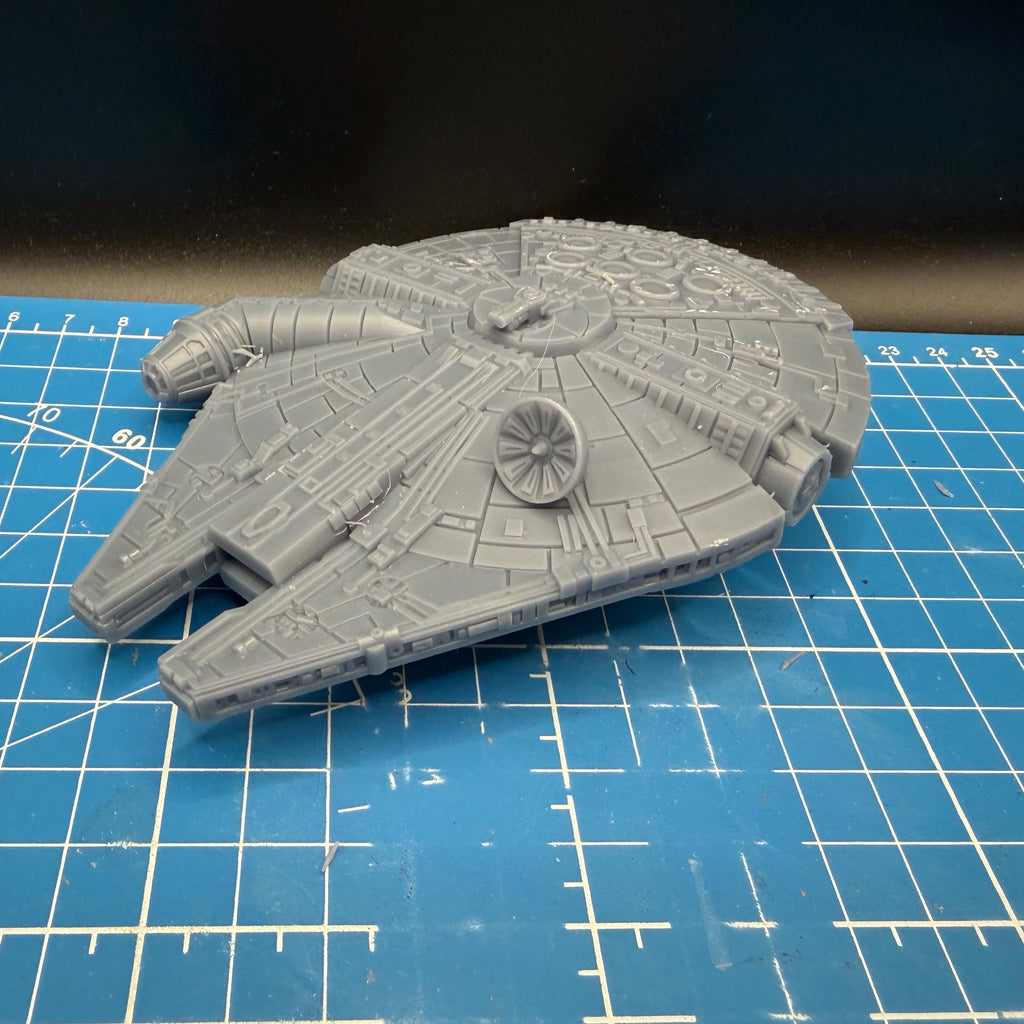 XW scale YT-1300 Millennium Falcon “Original Trilogy” transport for Star wars Xwing scale gaming 1/270