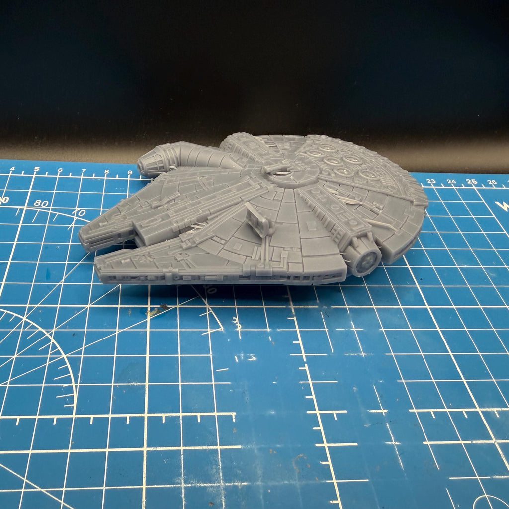 XW scale YT-1300 Millennium Falcon “Sequel Trilogy” transport for Star wars Xwing scale gaming 1/270