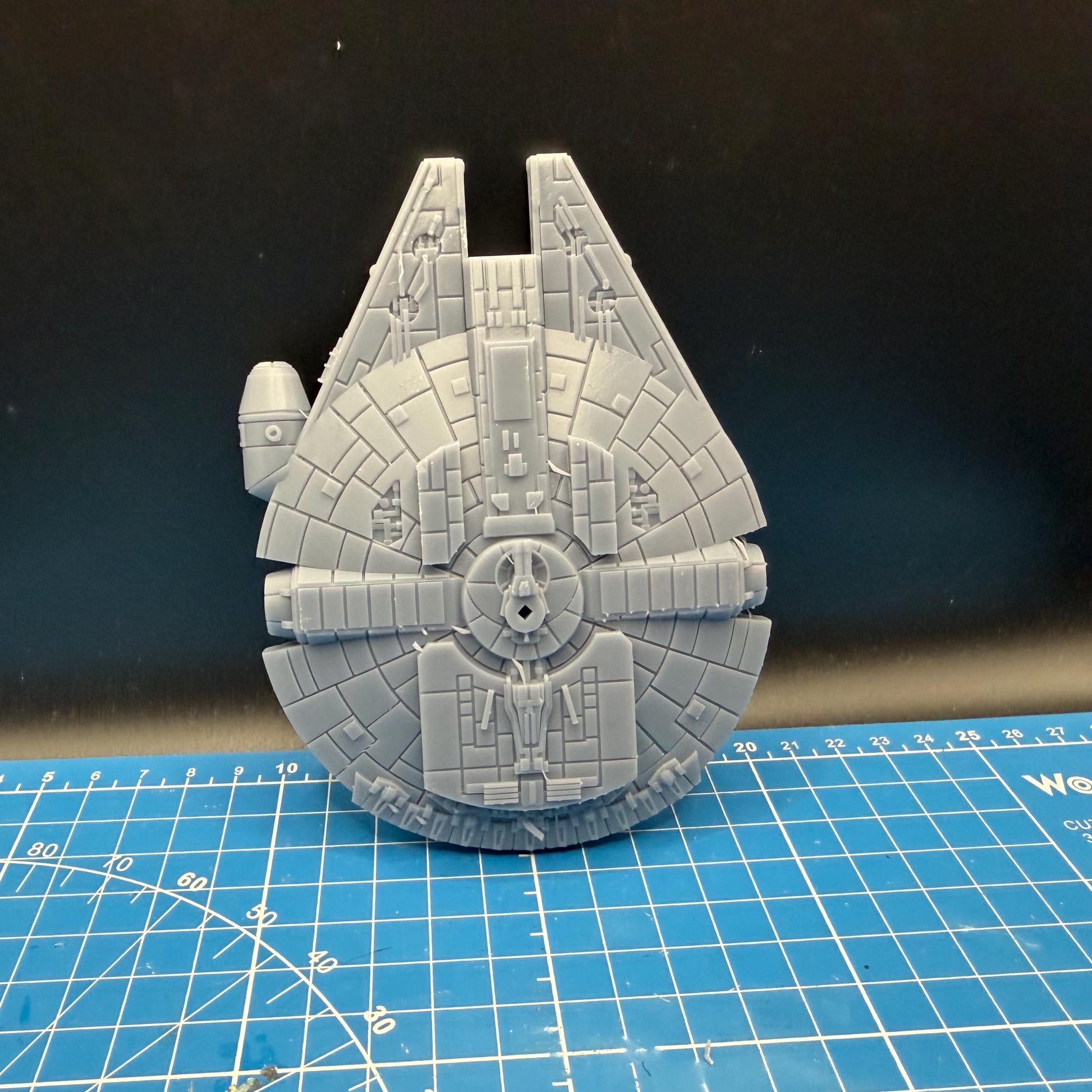 XW scale YT-1300 Millennium Falcon “Sequel Trilogy” transport for Star wars Xwing scale gaming 1/270