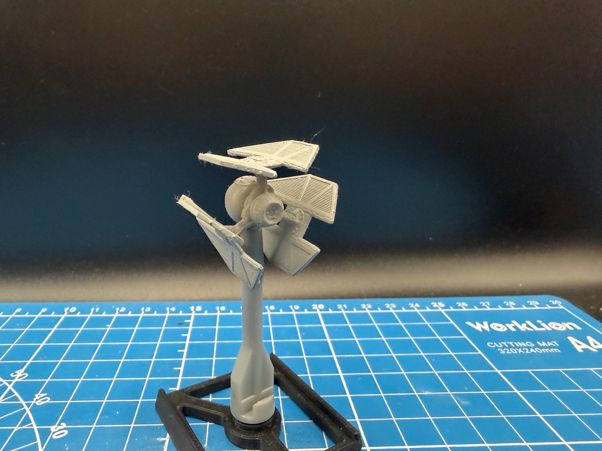 XW scale Imperial Tie Defender Starfighter for Star wars Xwing Miniatures game
