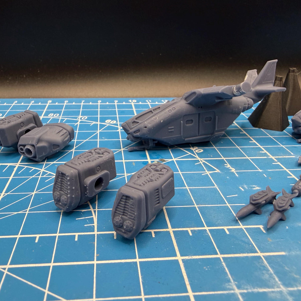 10mm Scale Garuda class Dropship/Gunship Wing (2) for Full Spectrum Dominance, epic scale games