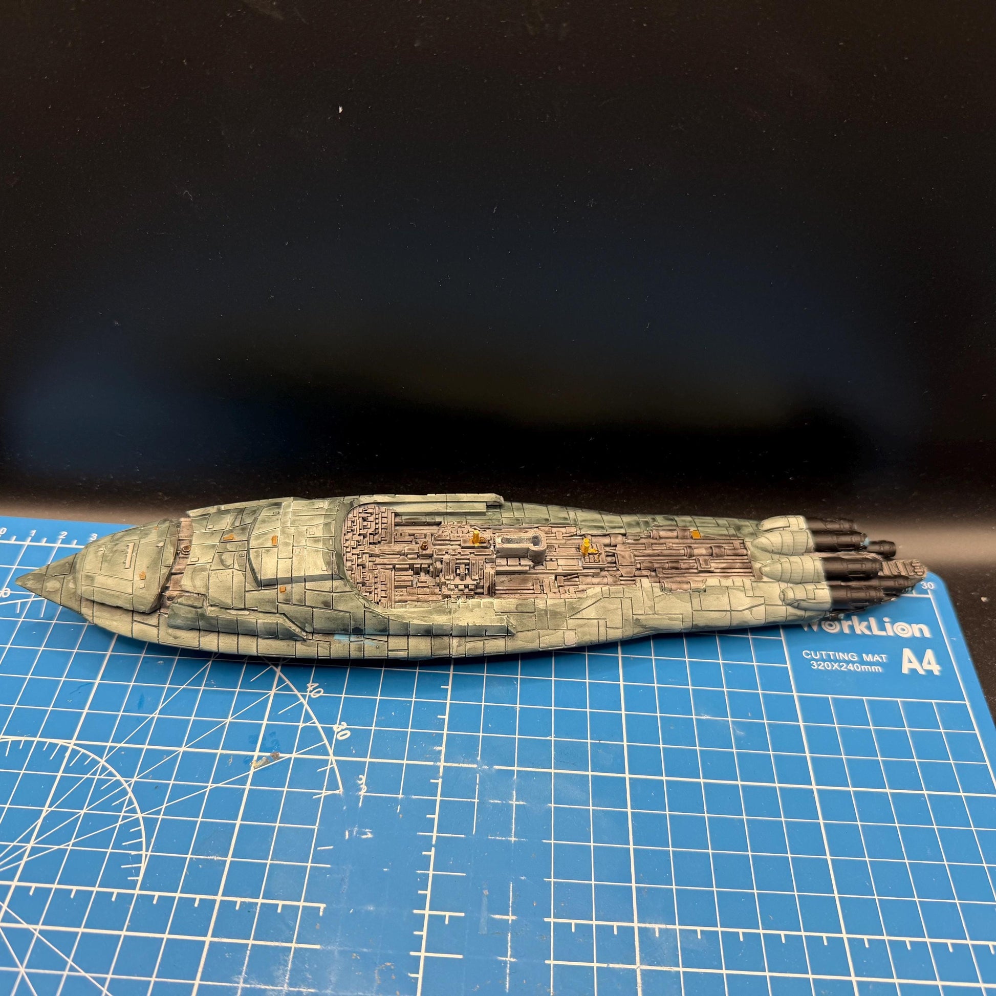Resistance MC85 "Raddus" Star Cruiser for Star Wars Armada 273mm length