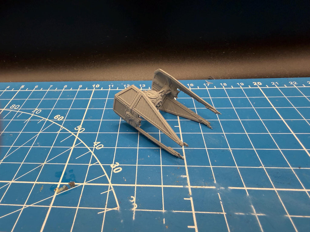 XW scale Imperial Tie Interceptor Starfighter for Star wars Xwing Miniatures game