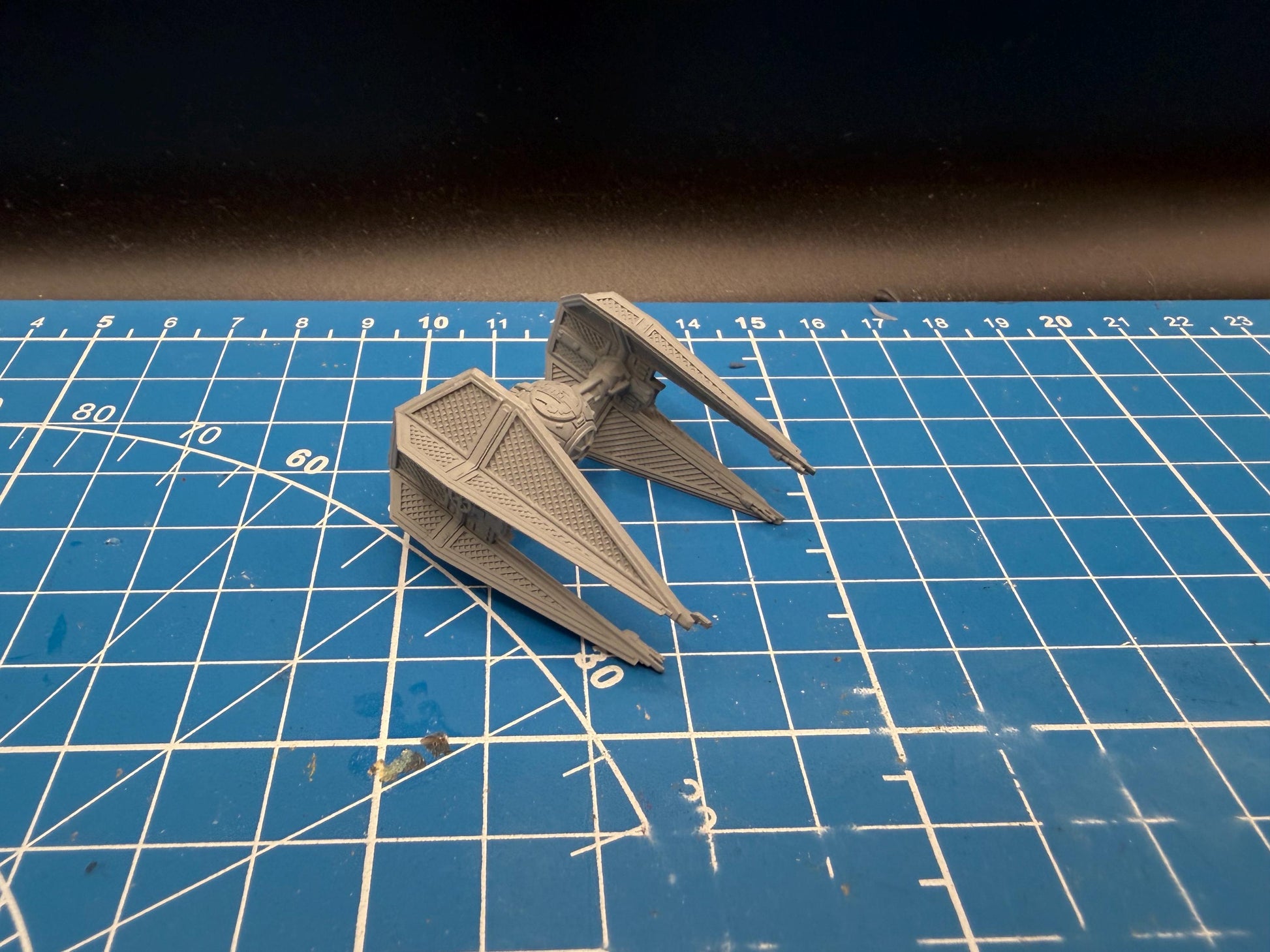 XW scale Imperial Royal Guard Tie Interceptor Starfighter for Star wars Xwing Miniatures game
